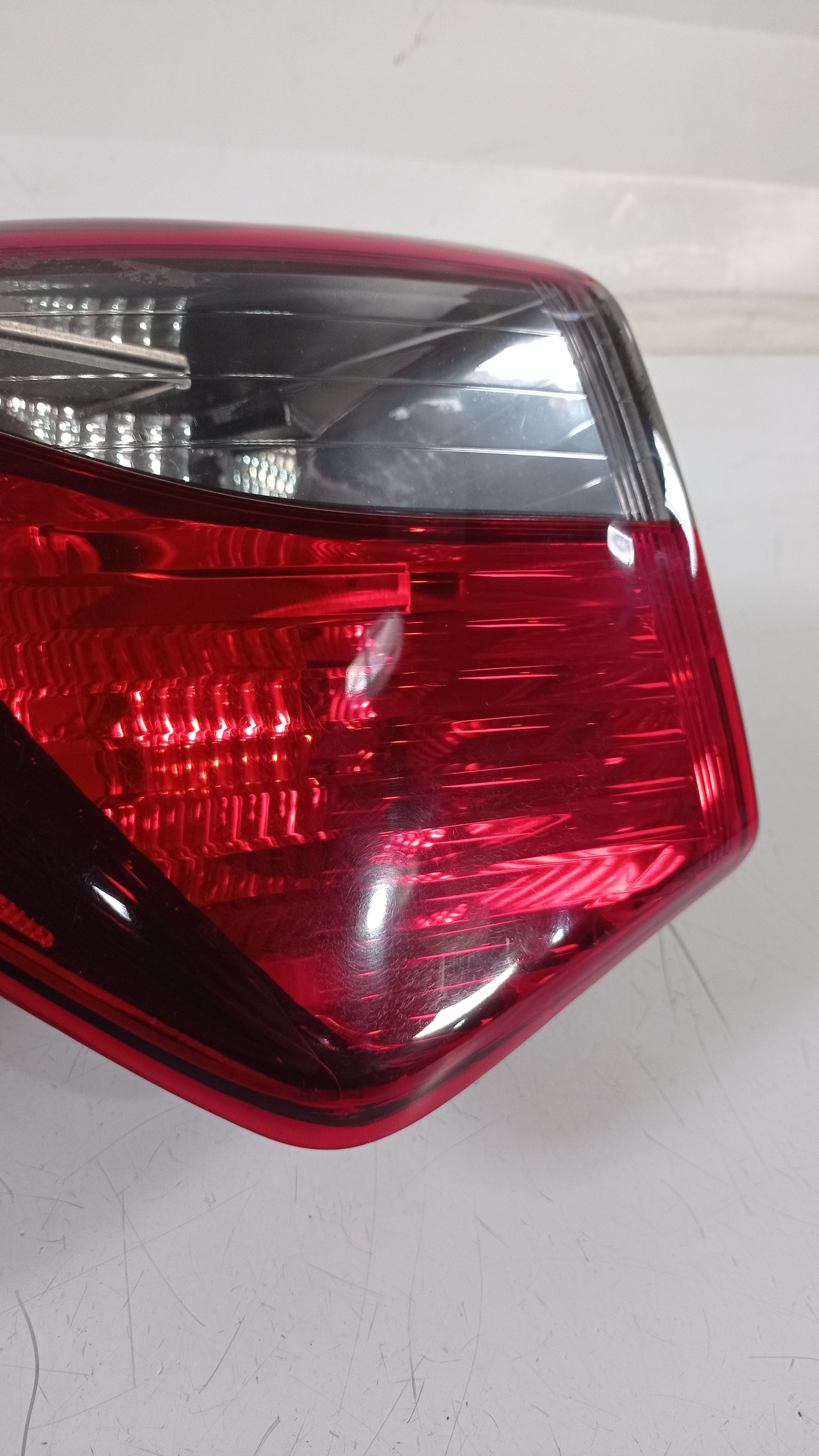 Lanterna Tras Esquerda Hyundai Hb20 Hatch Fume Recuperada 2
