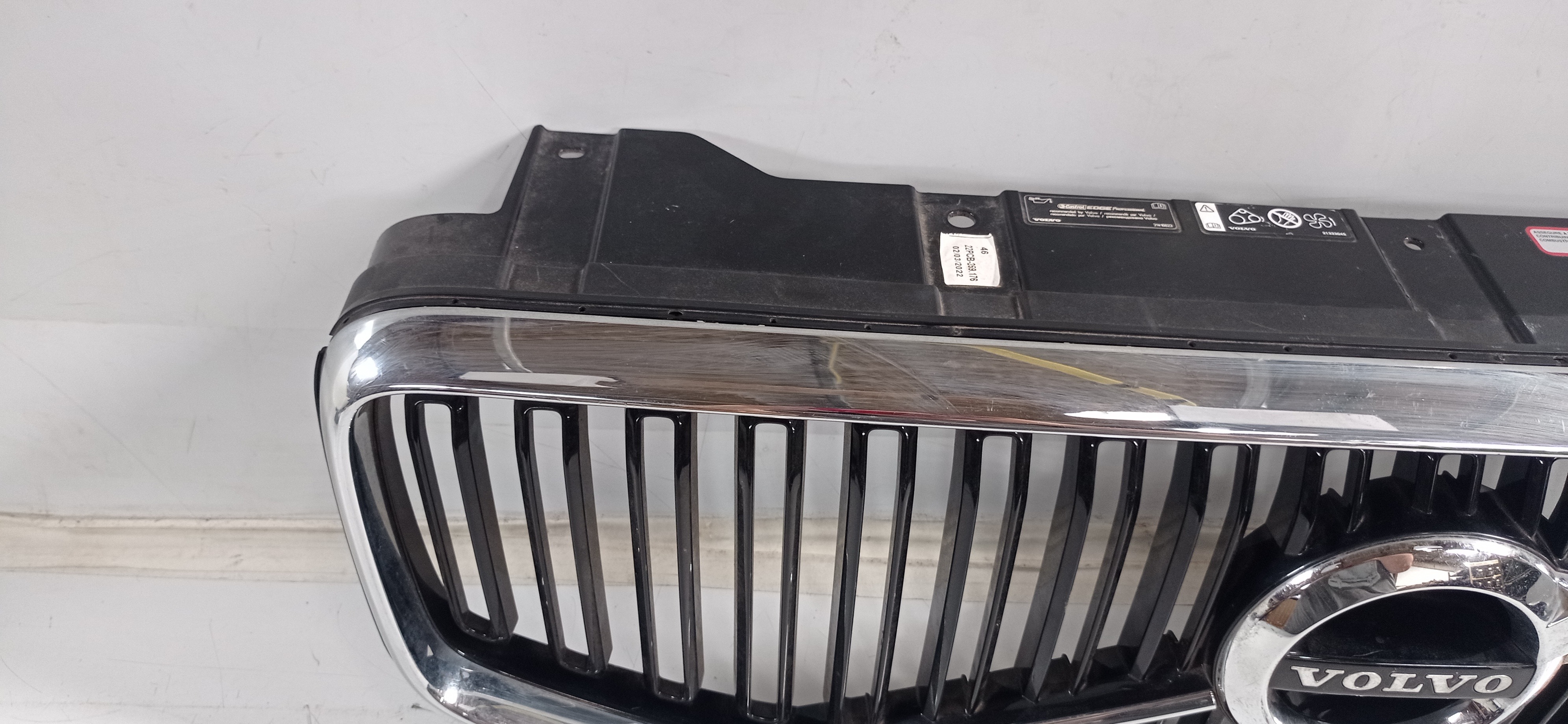 Grade Dianteira Volvo Xc60 2017 A 2021 Para Recuperar 2