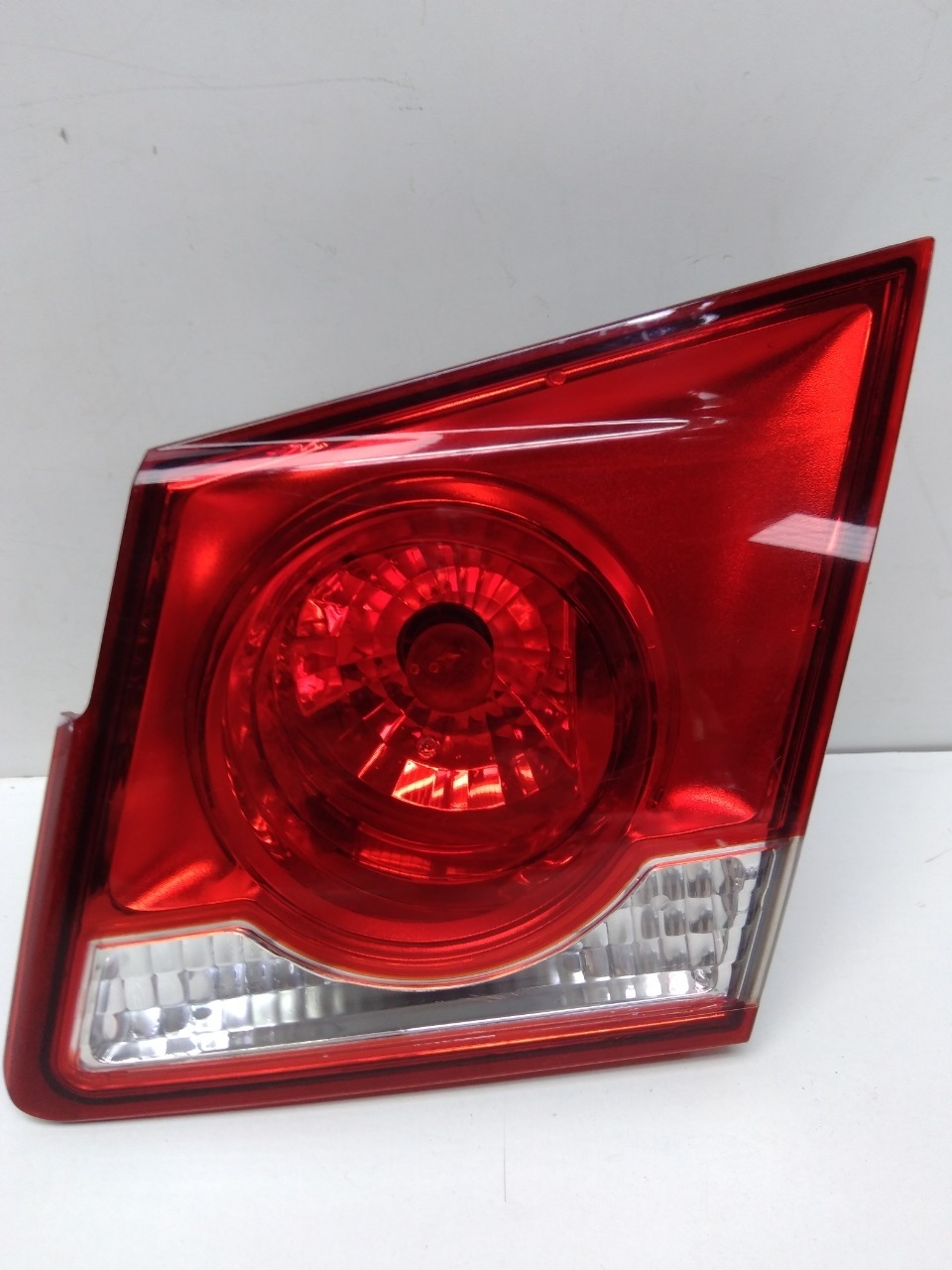 Lanterna Tampa Traseira Direita Cruze Sedan 2012 A 2016 1