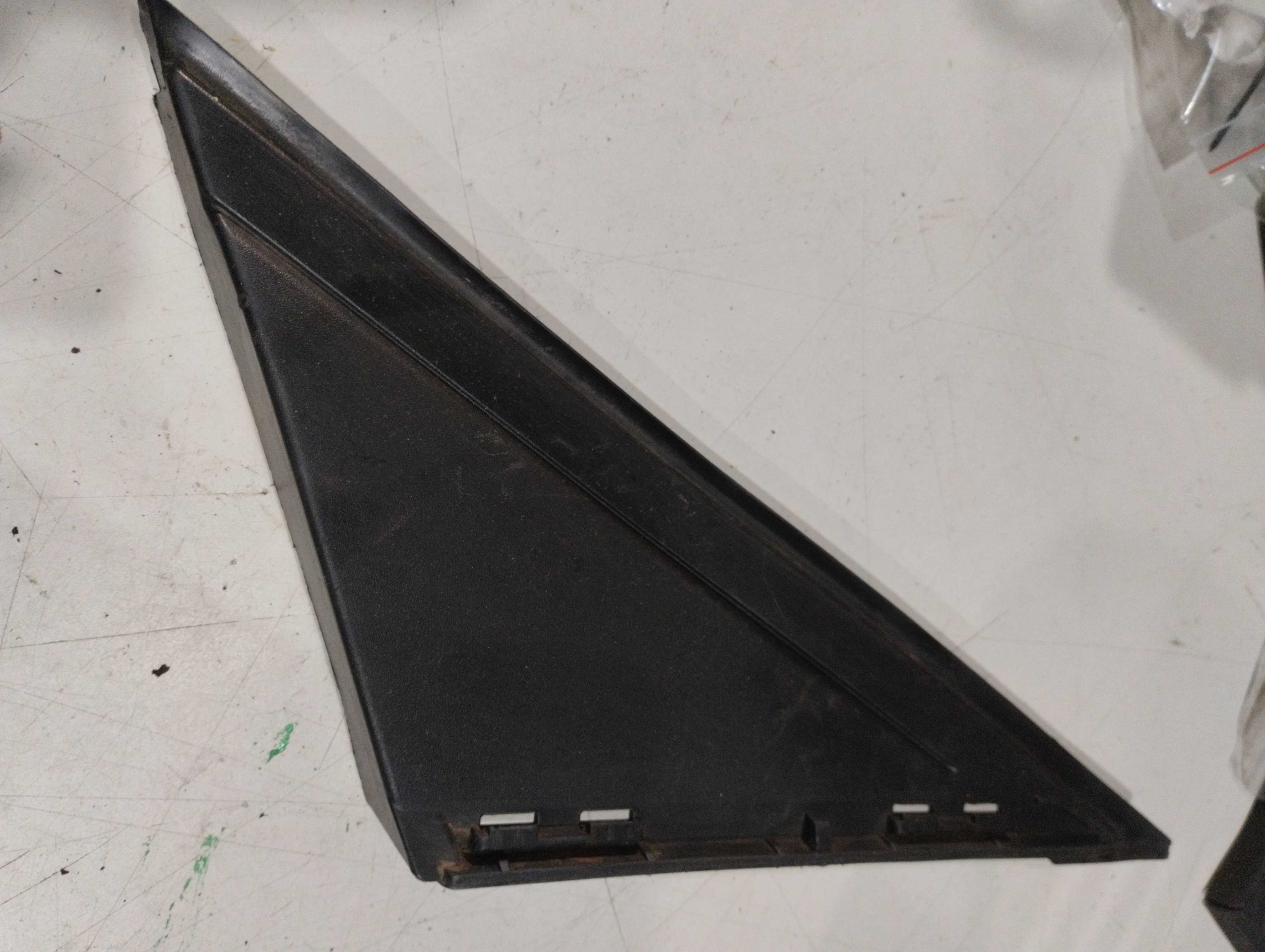 Acabamento externo retrovisor direito Ford Focus 2016