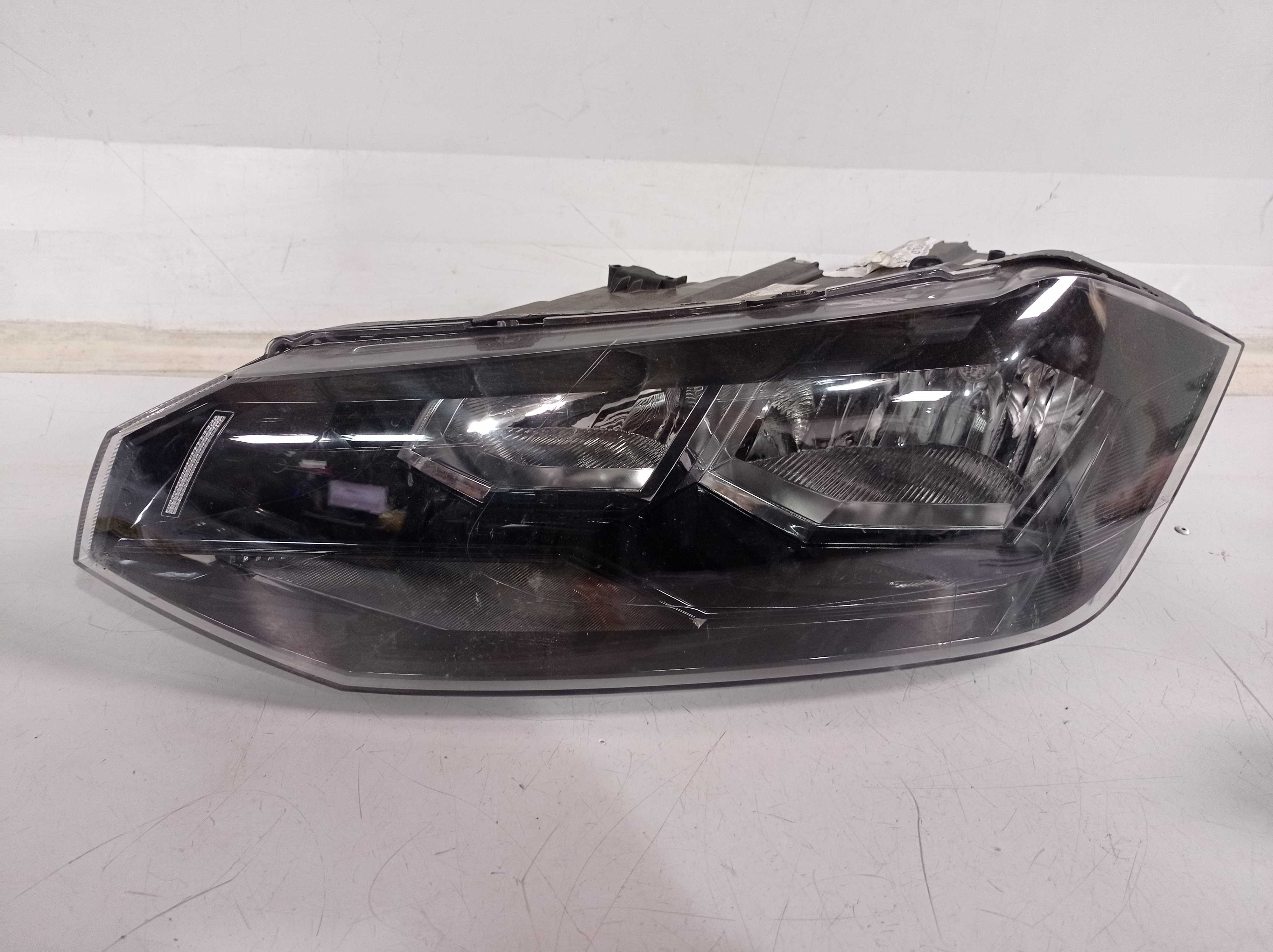 FAROL ESQUERDO VW POLO VIRTUS 2017 A 2019 6EA941005 P RECU 1