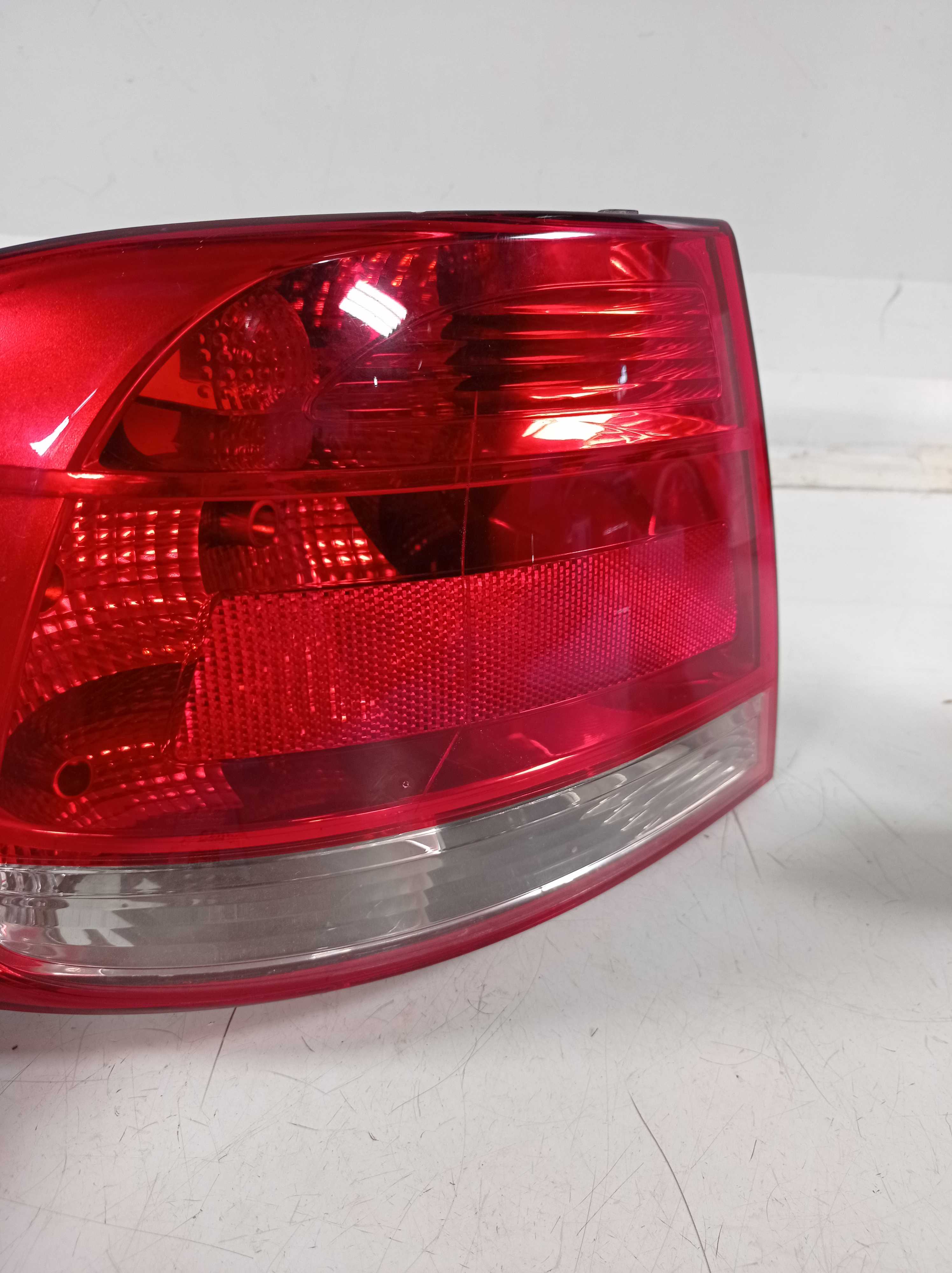 LANTERNA TRASEIRA ESQUERDA VW VOYAGE G5 2008 2012 RECUPERADA 2