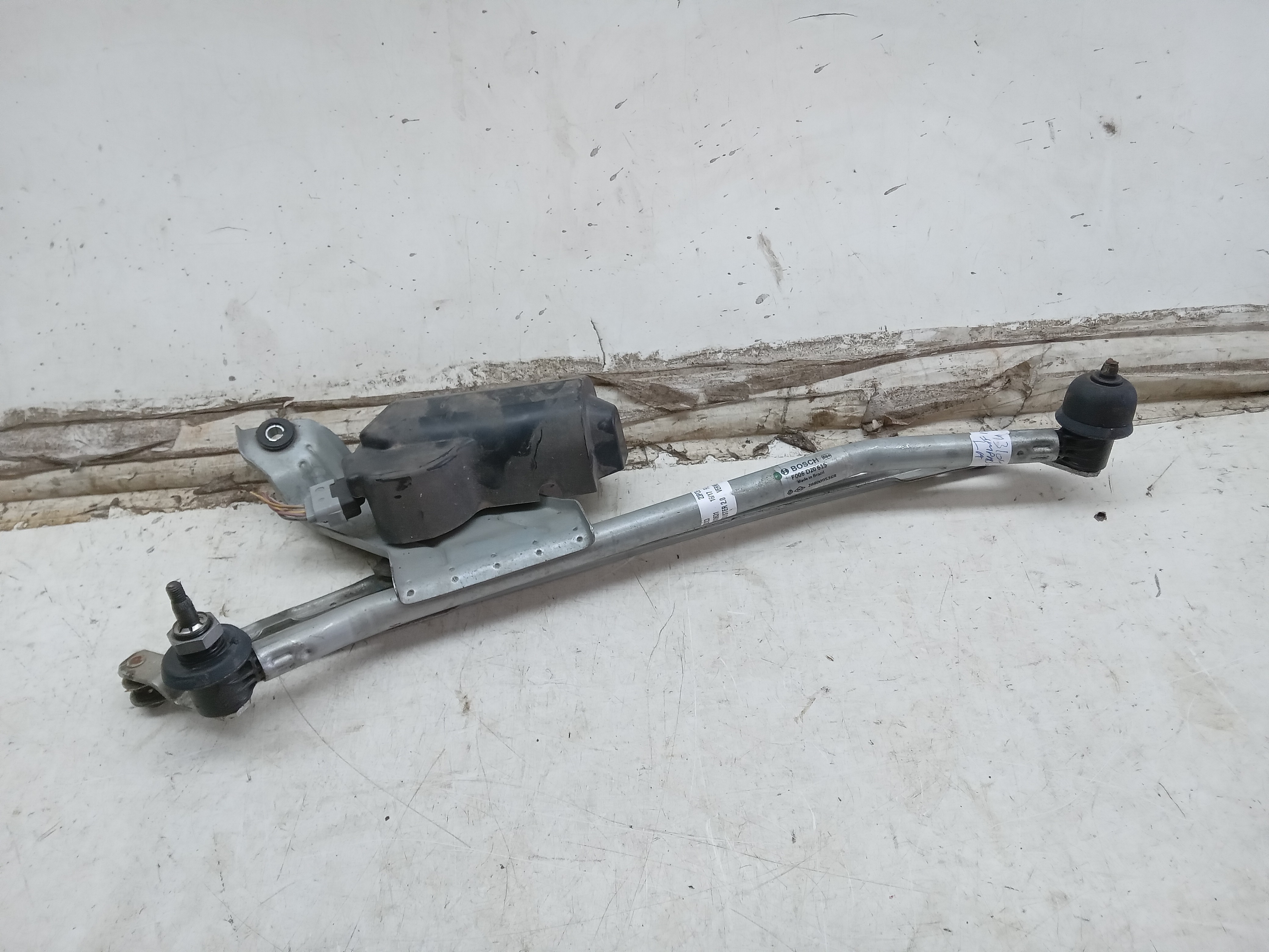 MAQUINA GALHADA LIMPADOR PARABRISA RENAULT DUSTER 2017 2