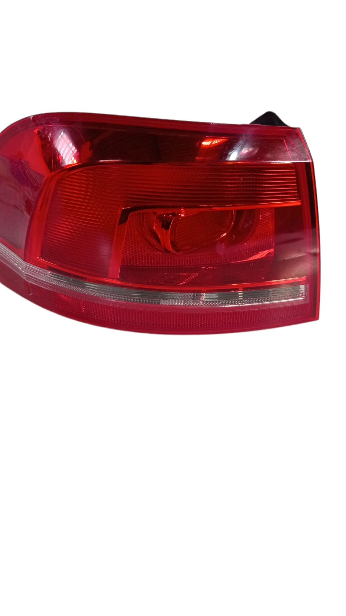 Lanterna Traseira Esquerda Vw Passat Variant Para Recuperar 5