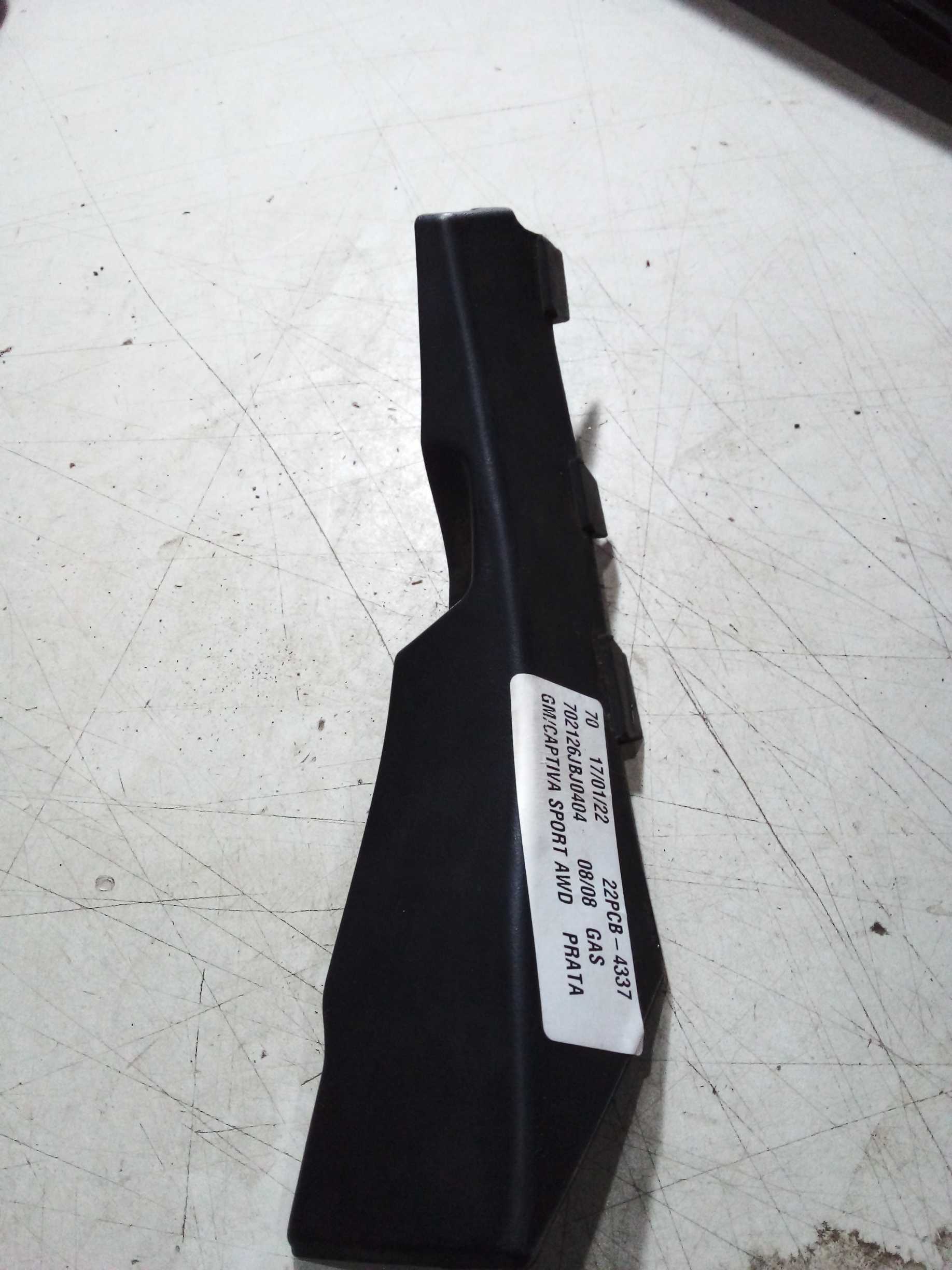 MOLDURA BORRACHA ESQ CHUR CAPTIVA 2011 96624540 2