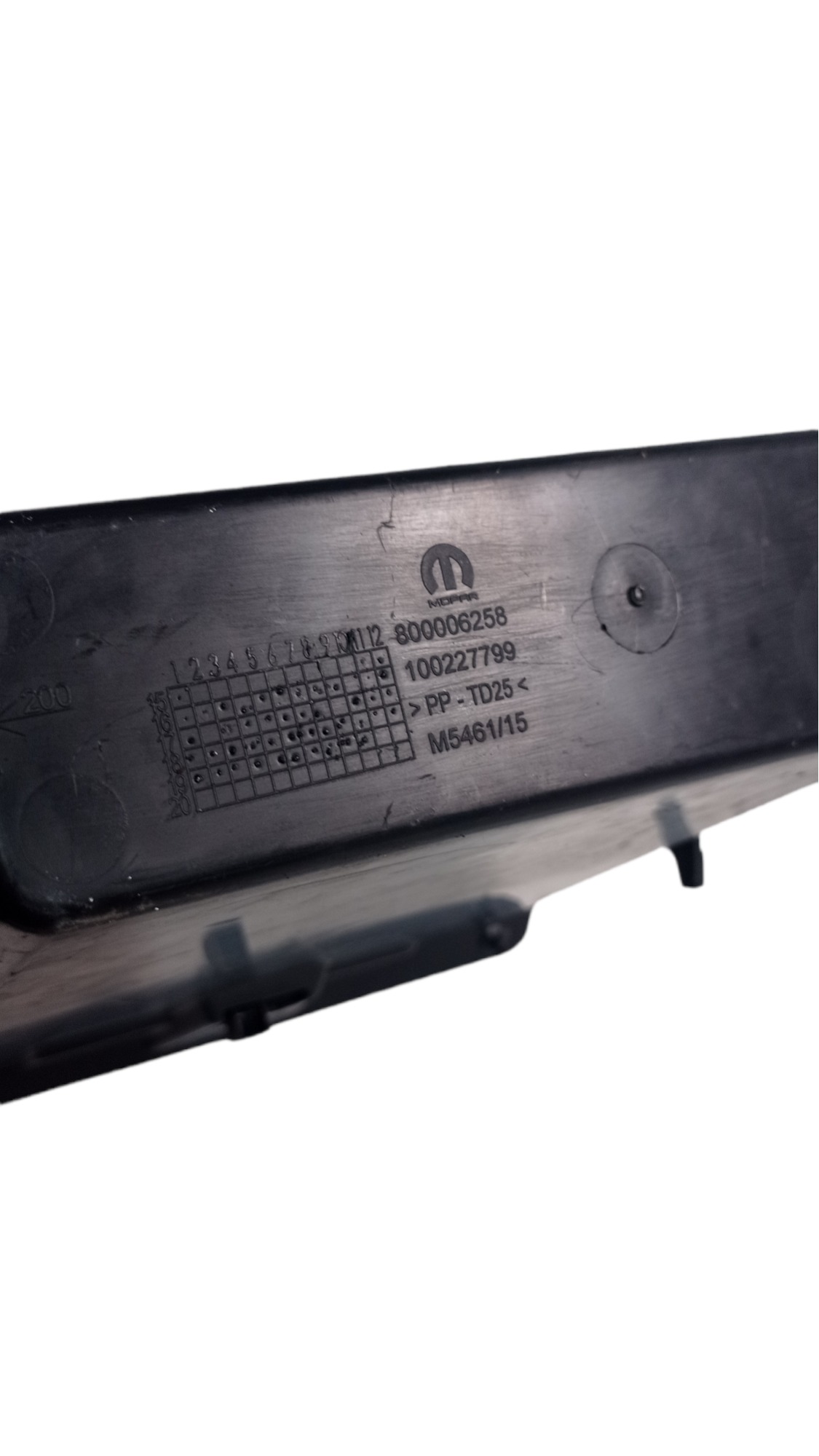 Tampa Porta Luvas Fiat Mobi 2015/2019 10