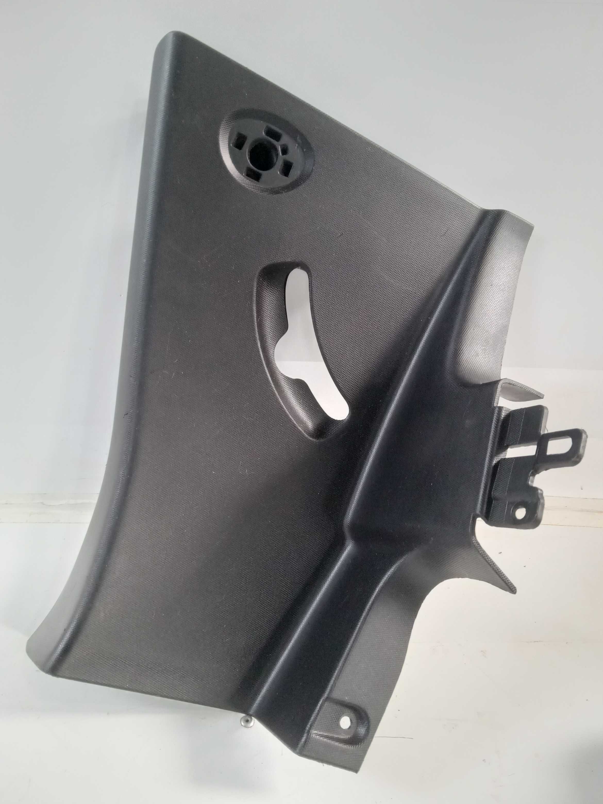 Acabamento Lateral Cinto Tras Dir Fiat Toro 2020 1002176690 1