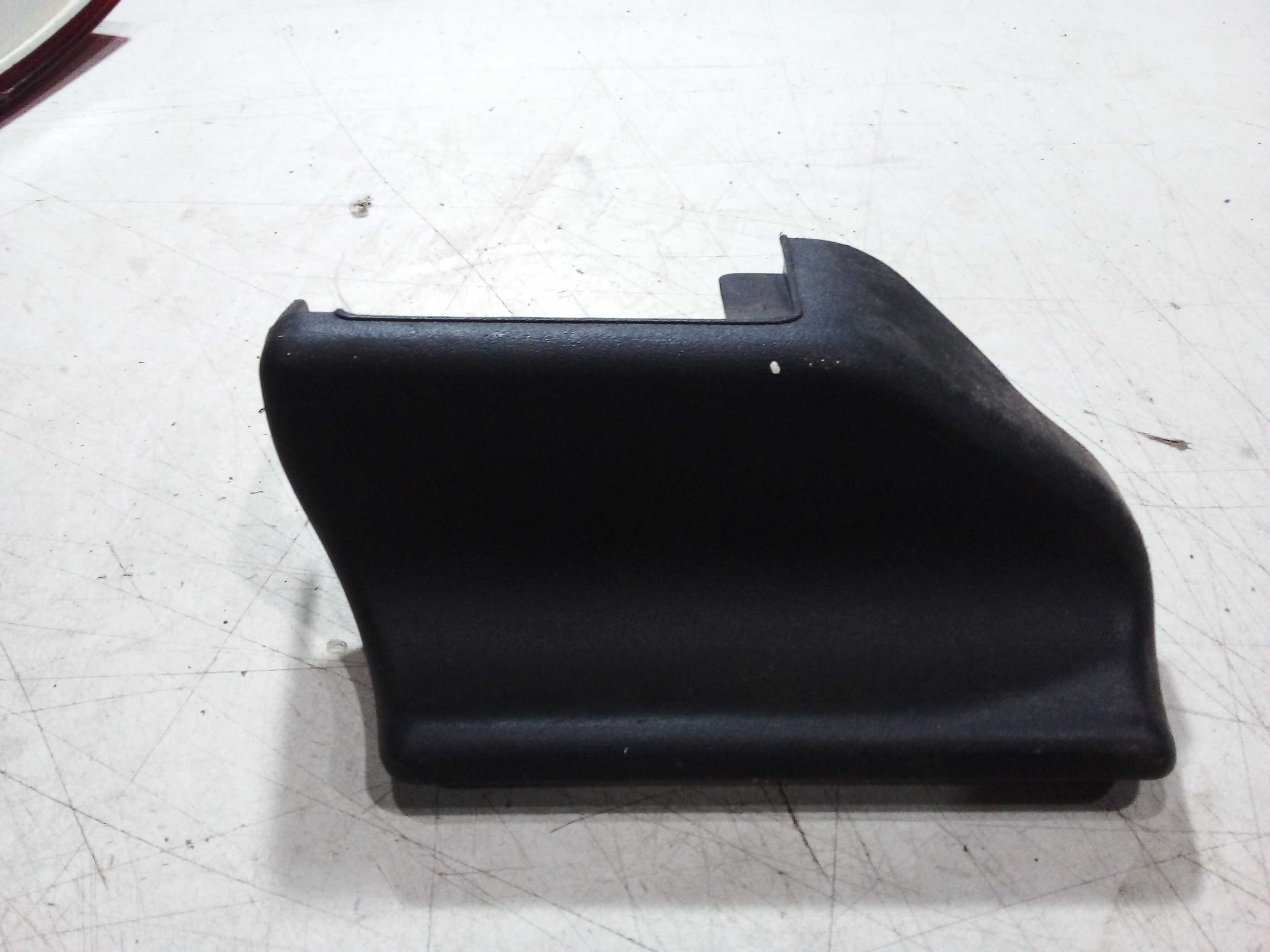 MOLDURA TRILHO BANCO ESQ TORO 2018 L0388307AA
