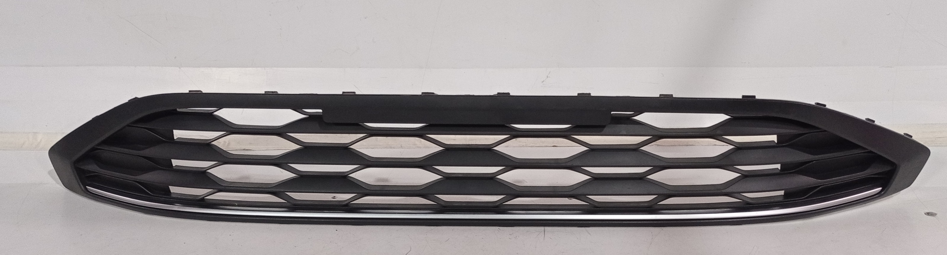 Grade Dianteira Inferior Parachoque Vw Nivus 2020 A 2021 Preto Xxxx 1