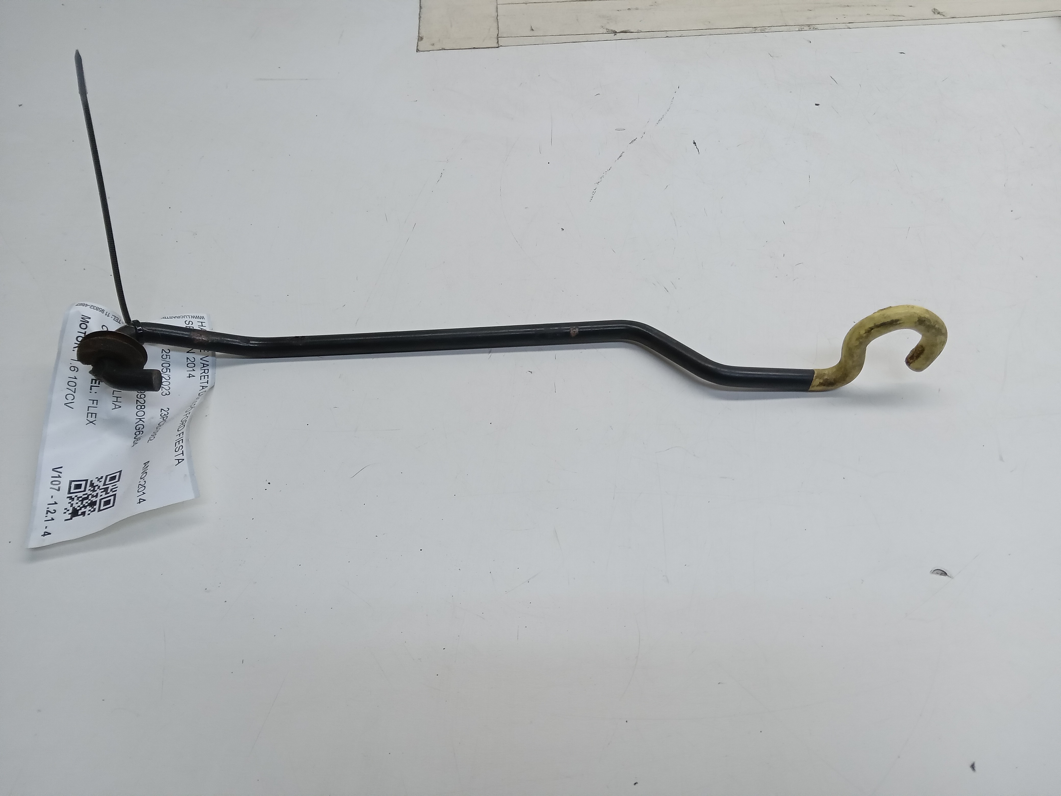 HASTE VARETA DO CAPÔ FORD FIESTA SEDAN 2014