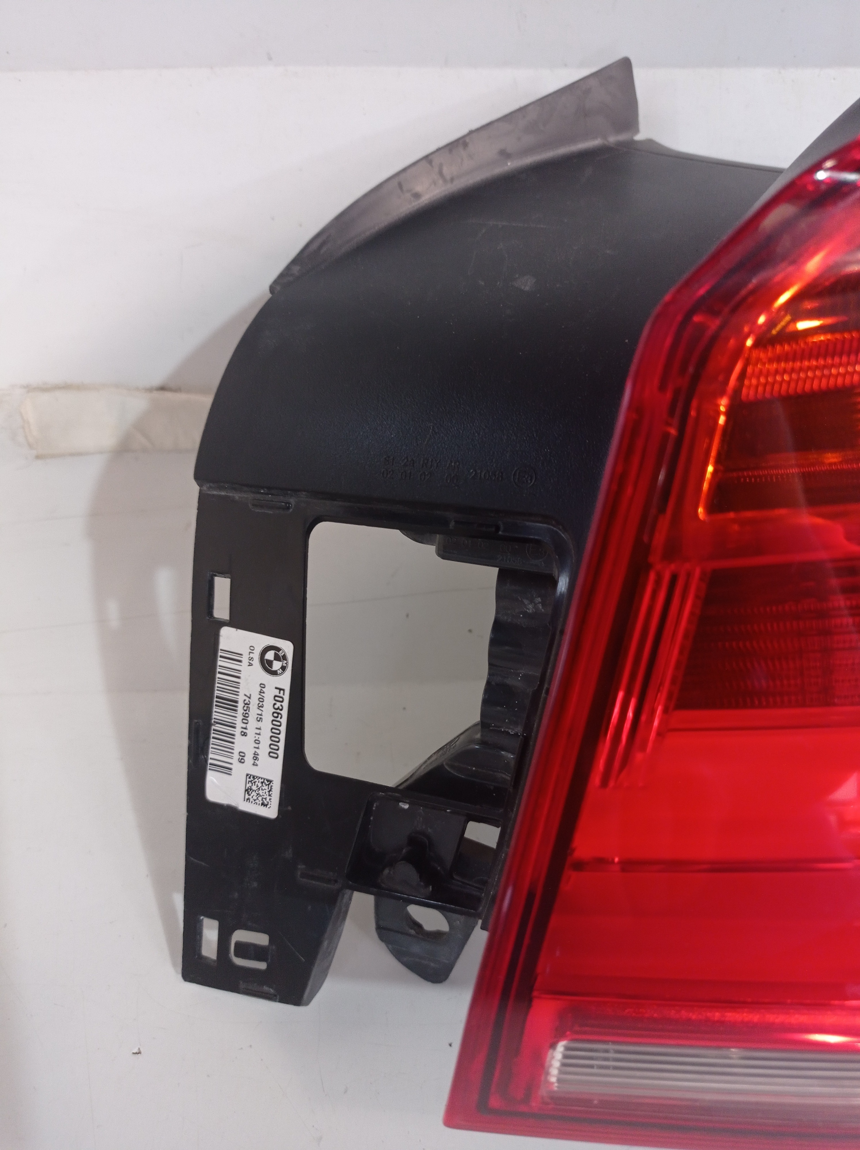 Lanterna tras Direita BMW 118i 2014 a 2015 recuperada 3