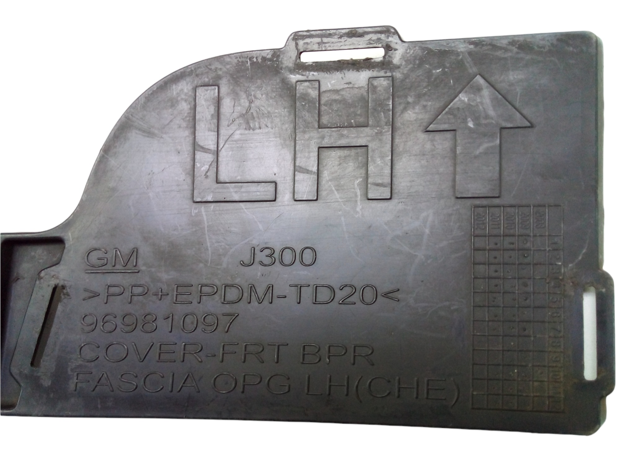 Moldura Esquerda Do Parachoque Dianteiro Chevrolet Cruze 201 4