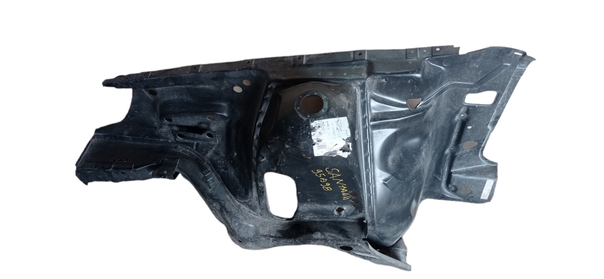 Caixa De Roda Direita Volkswagen Santana 1995 A 1998 1