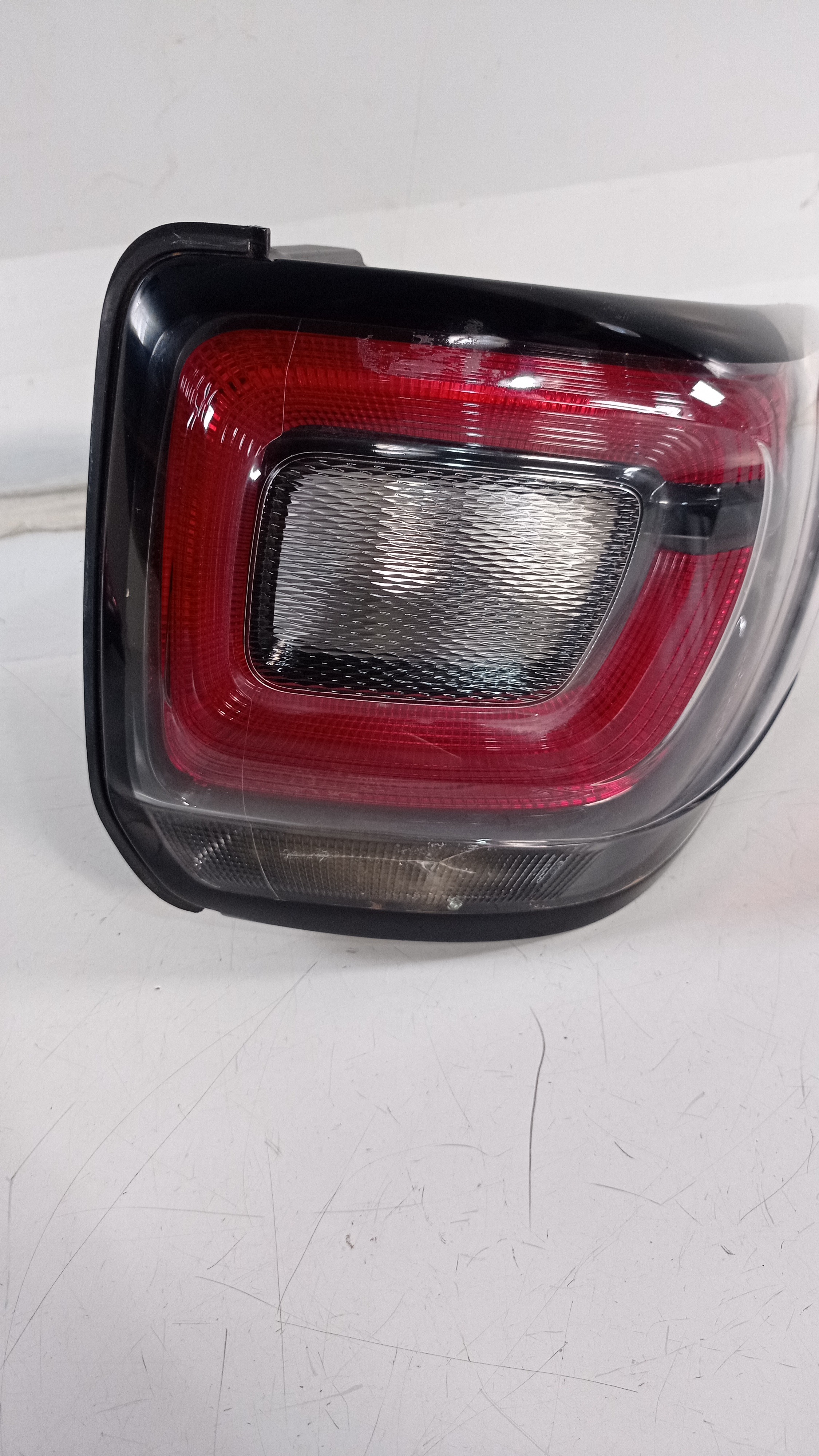 Lanterna Traseira Direita Fiat Strada 2021 Recuperada 2