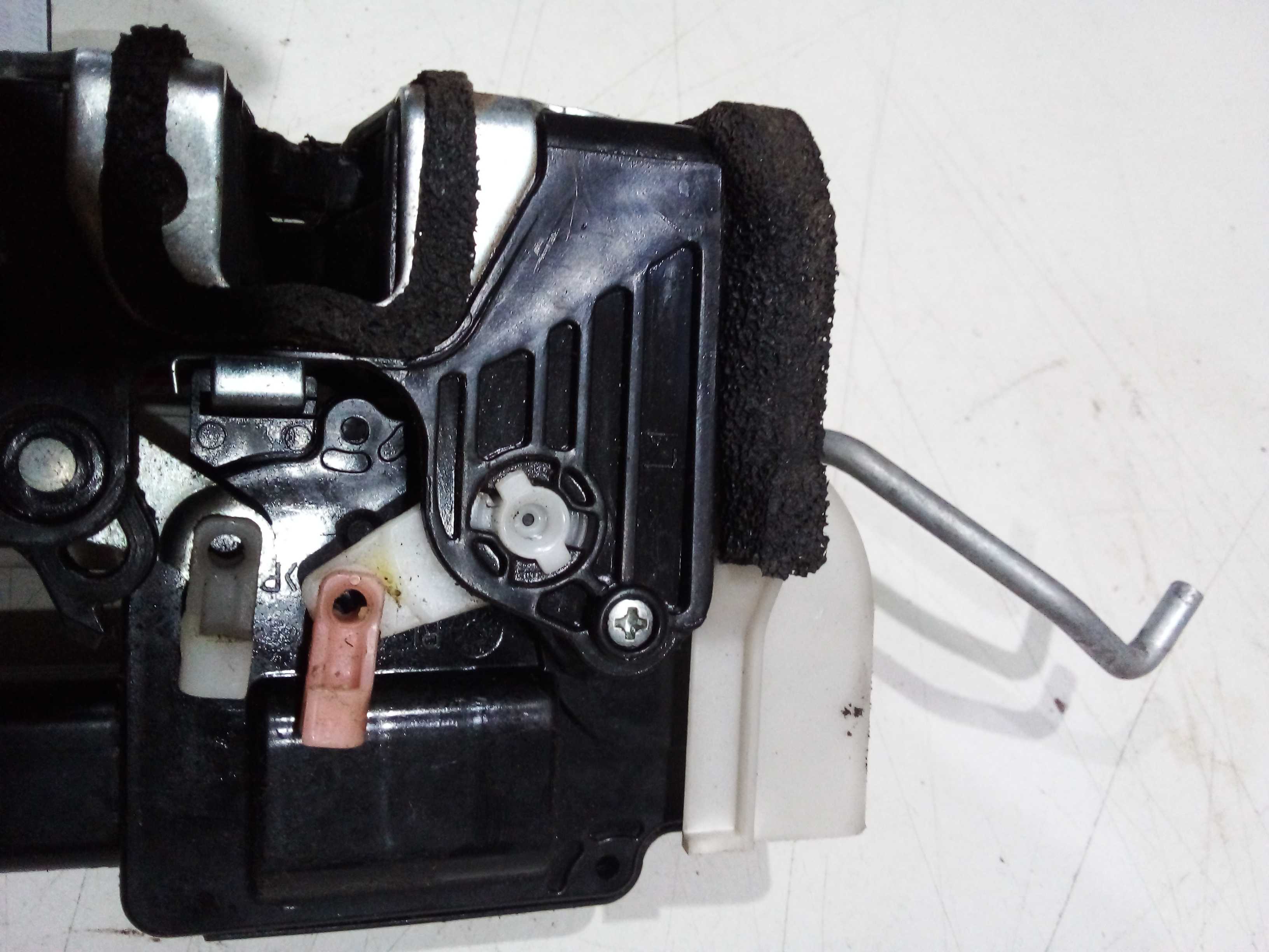 FECHADURA DA PORTA TRAS ESQUERDA KIA PICANTO 2014 a7997654 2