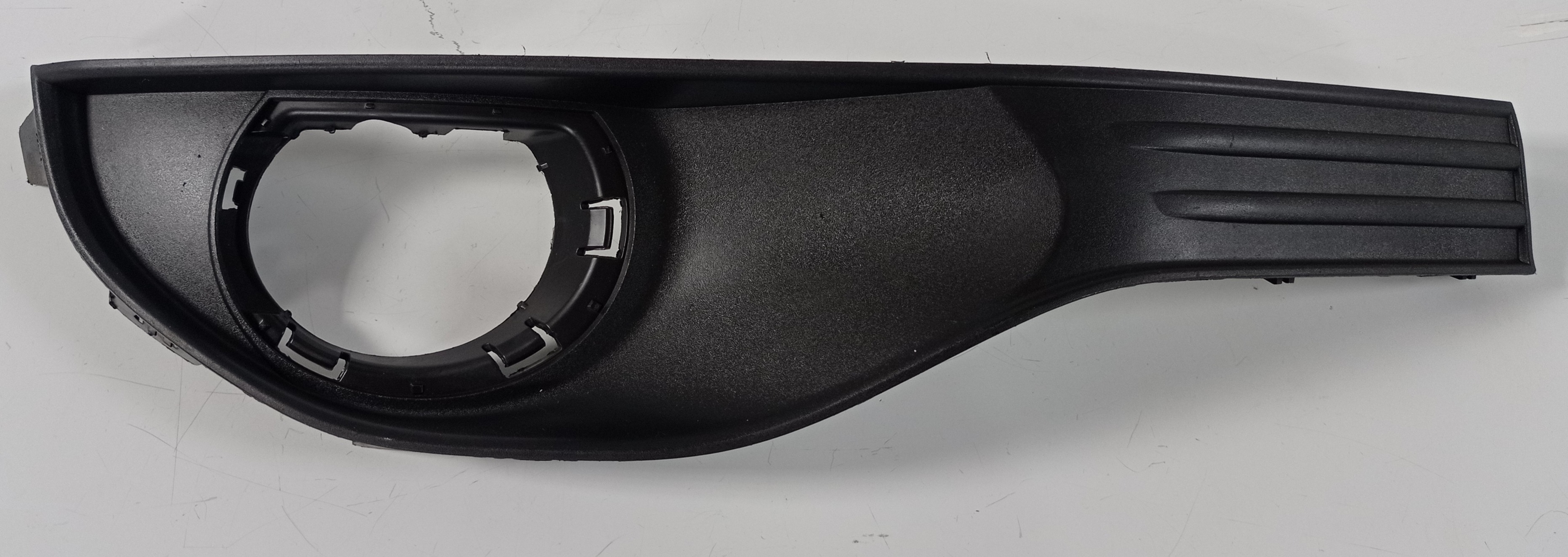 Moldura Farol Milha Direito Chevrolet S10 2017 2018 1