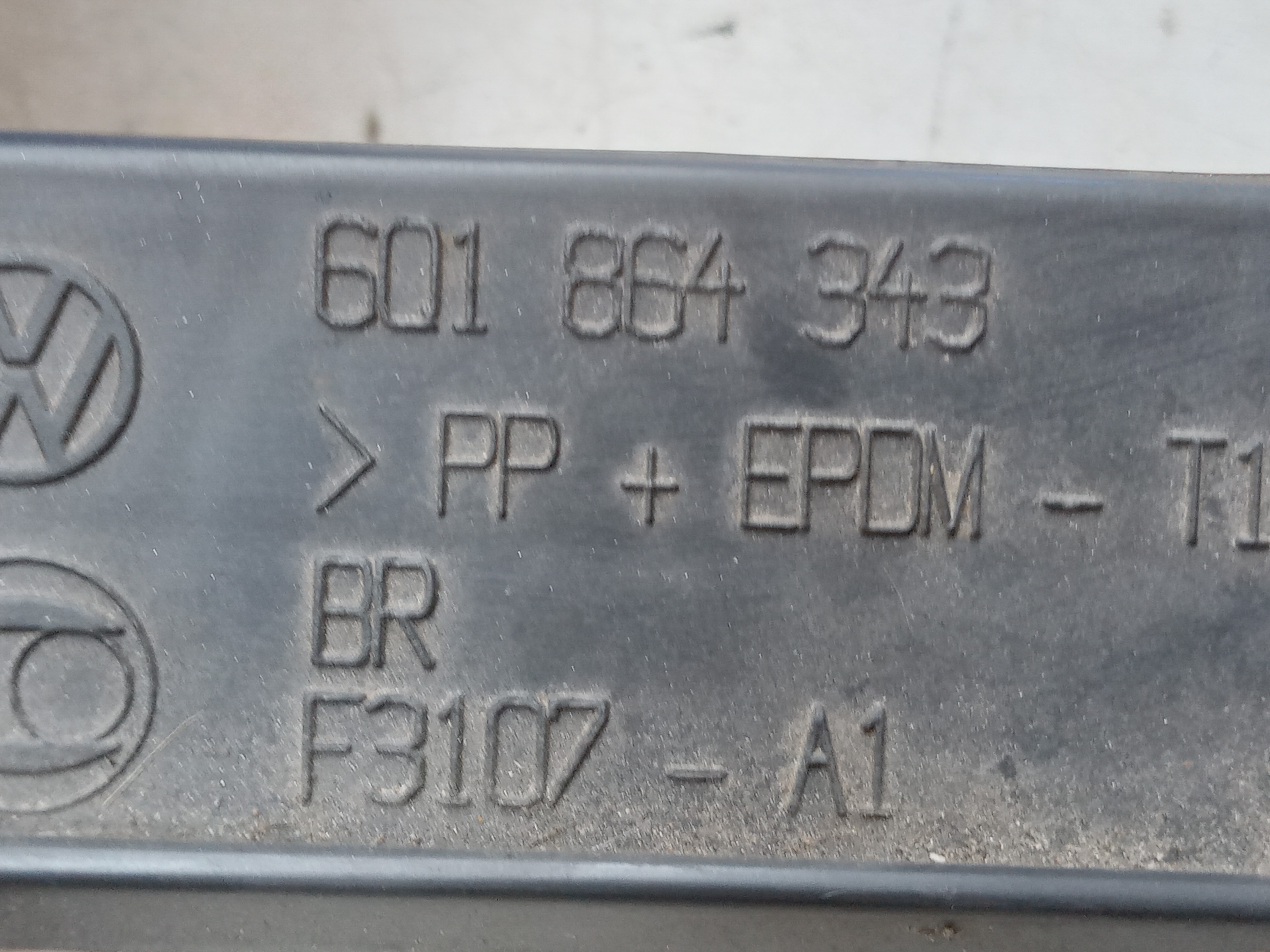 CONSOLE CENTRAL VOLKSWAGEN POLO 2002 3