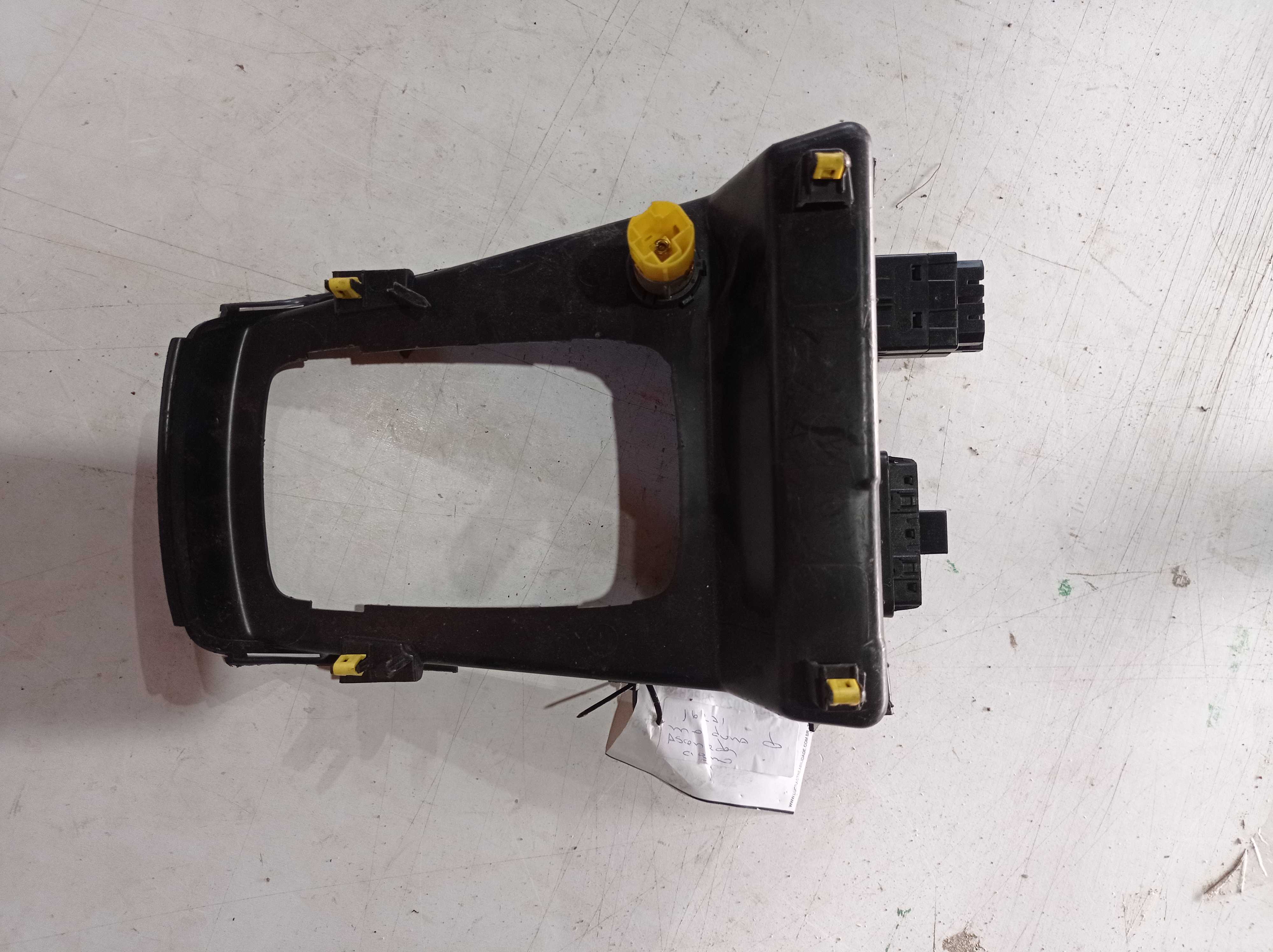 MOLDURA ACENDEDOR DE CIGARRO FORD ECOSPORT TITANIUM 17 18 2