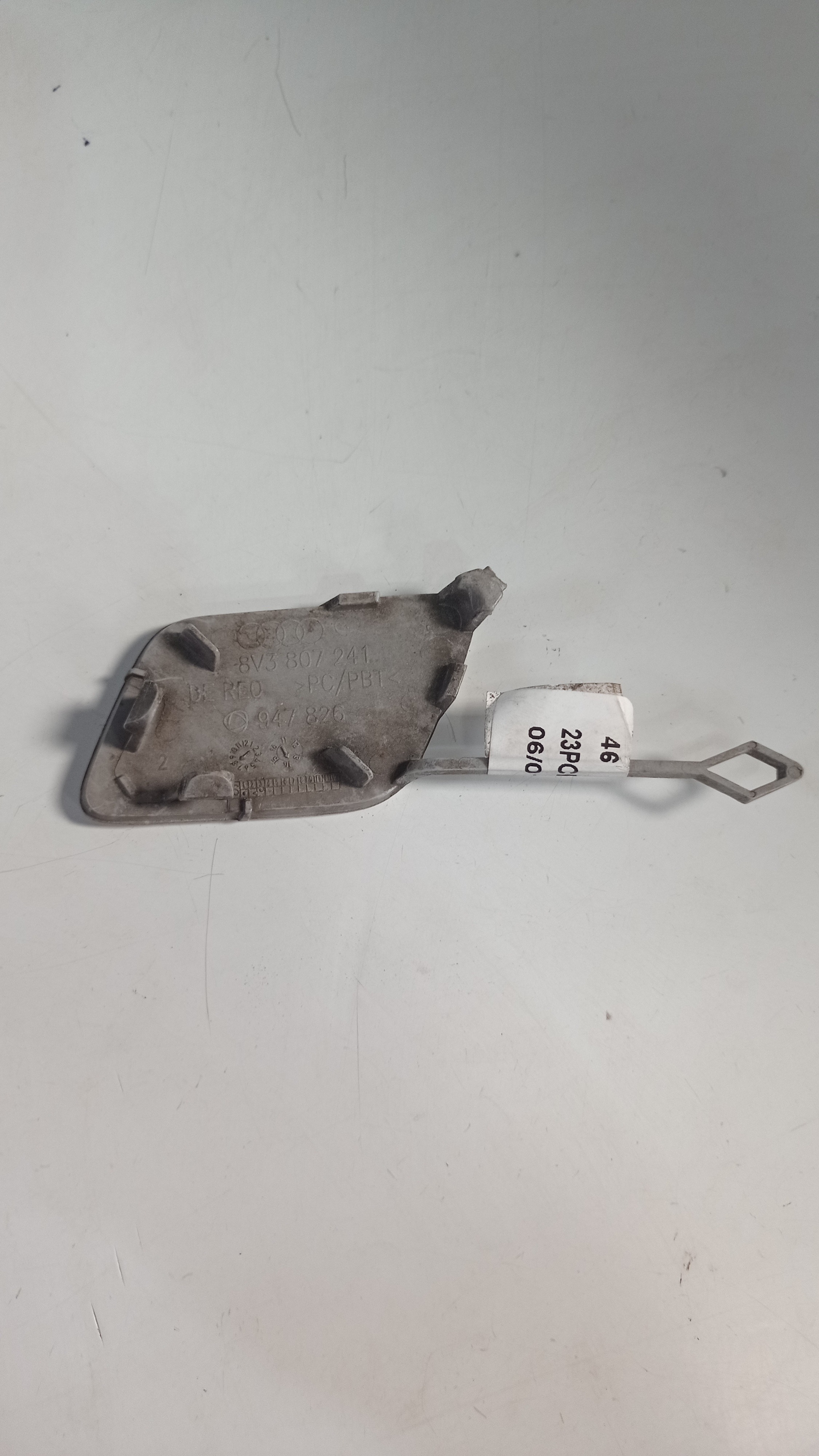 8v3807241 Tampa Reboque Parachoque Diant Audi A3 Sport 2