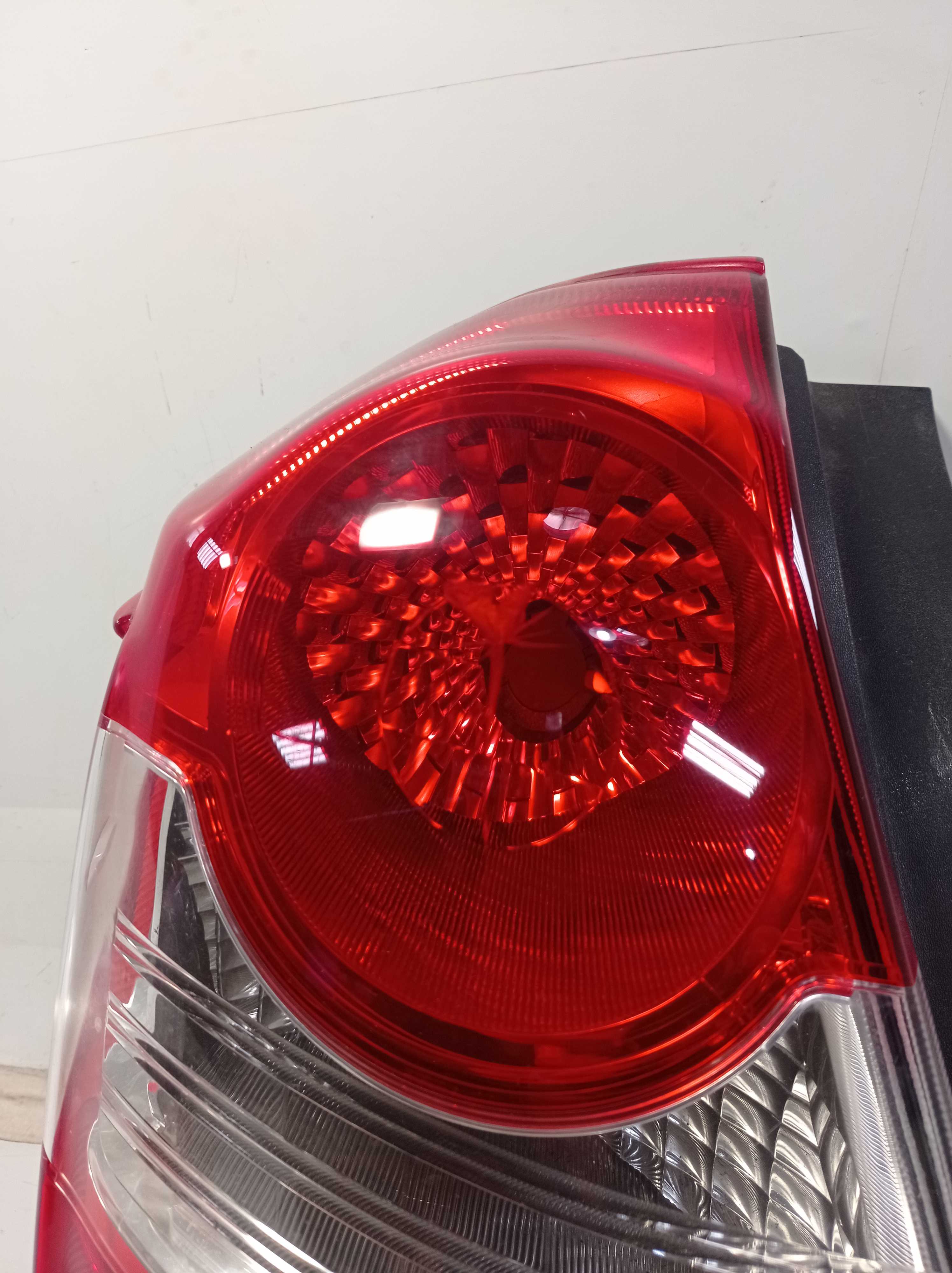 LANTERNA TRASEIRA ESQUERDA TOYOTA ETIOS HATCH 2014 2