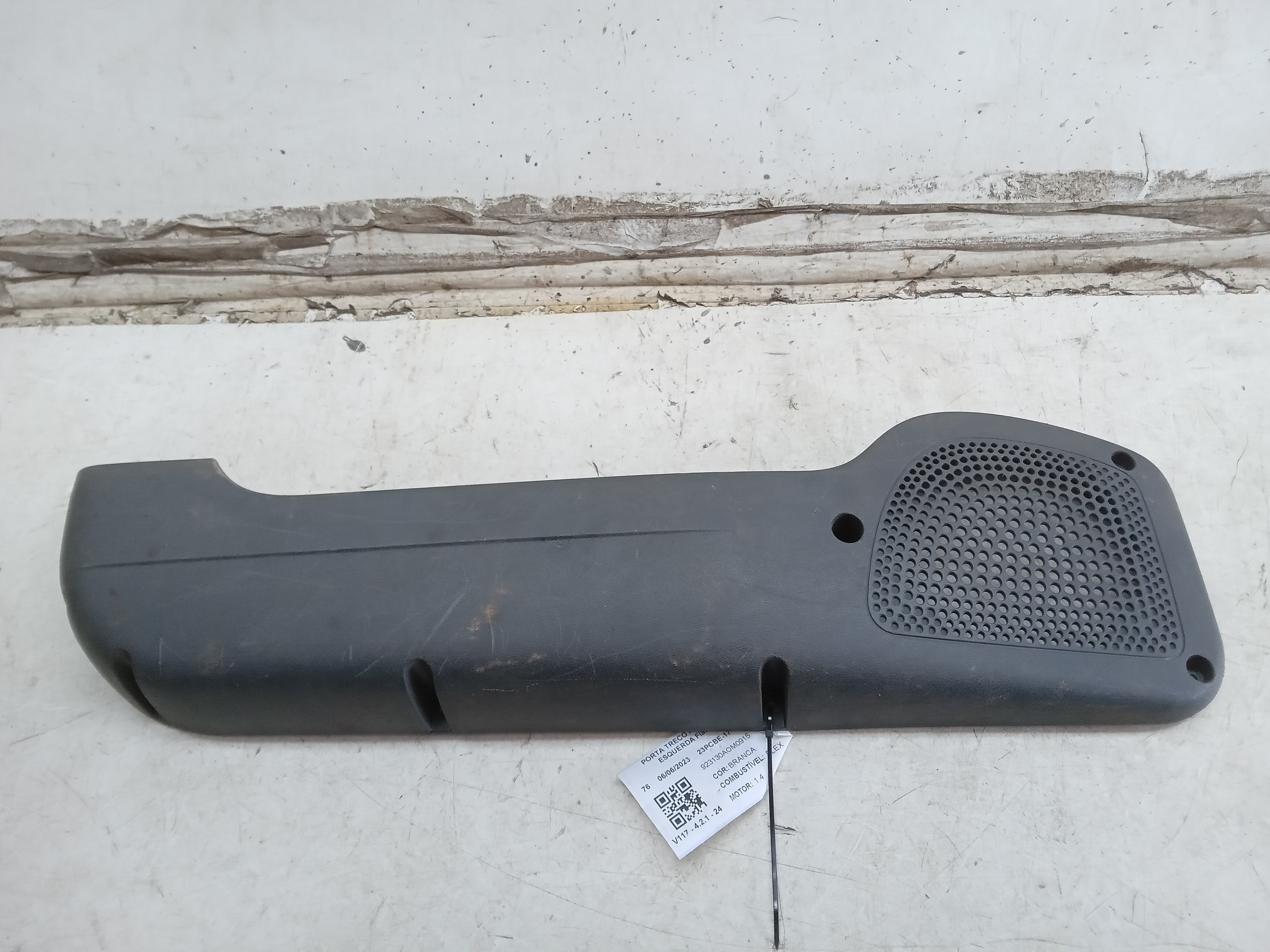 MOLDURA PORTA OBJETOS PORTA DIANTEIRA LE Fiat Palio 2007