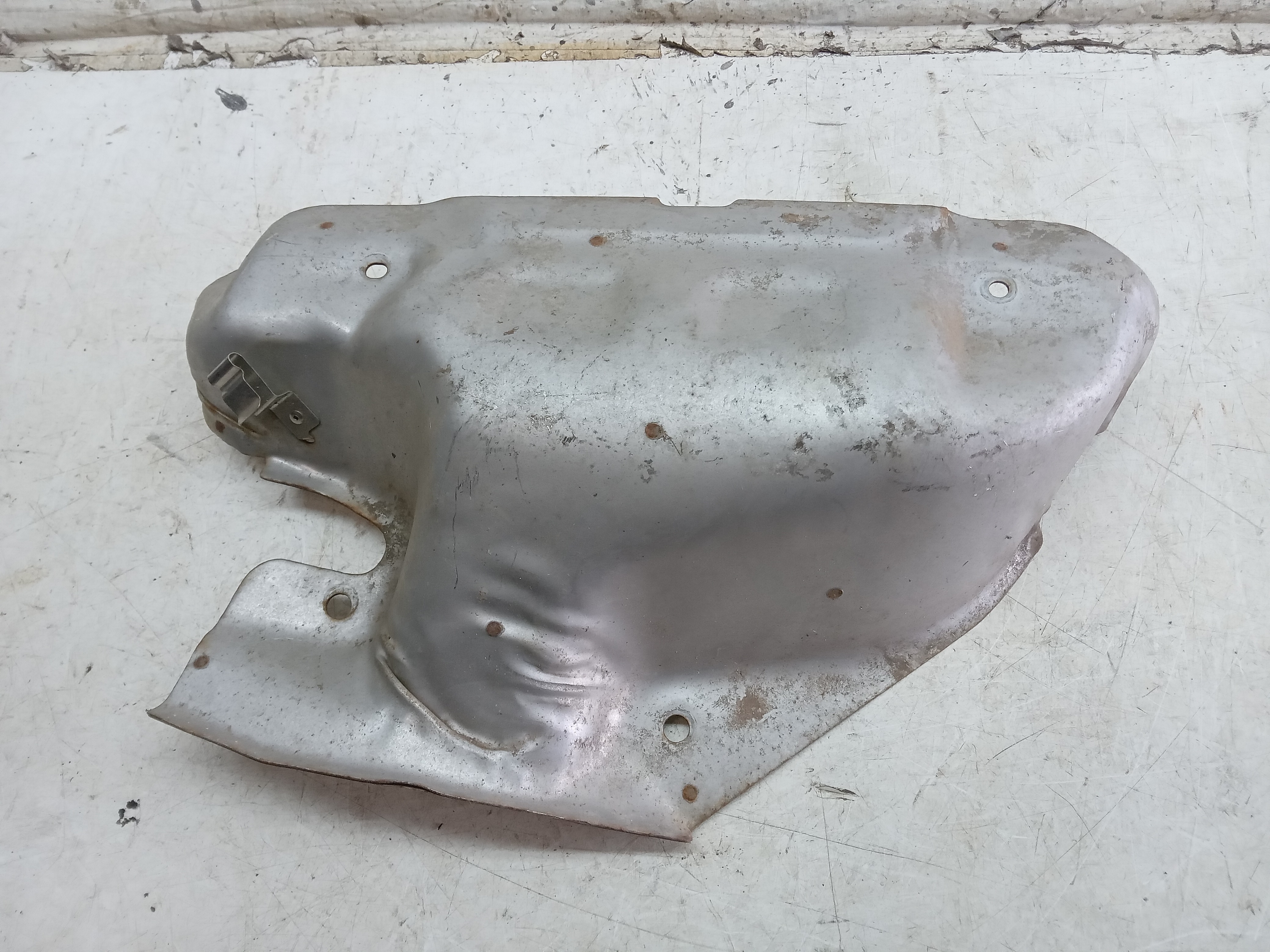 PROTETOR DEFLETOR CALOR COLETOR NISSAN SENTRA 2013 1