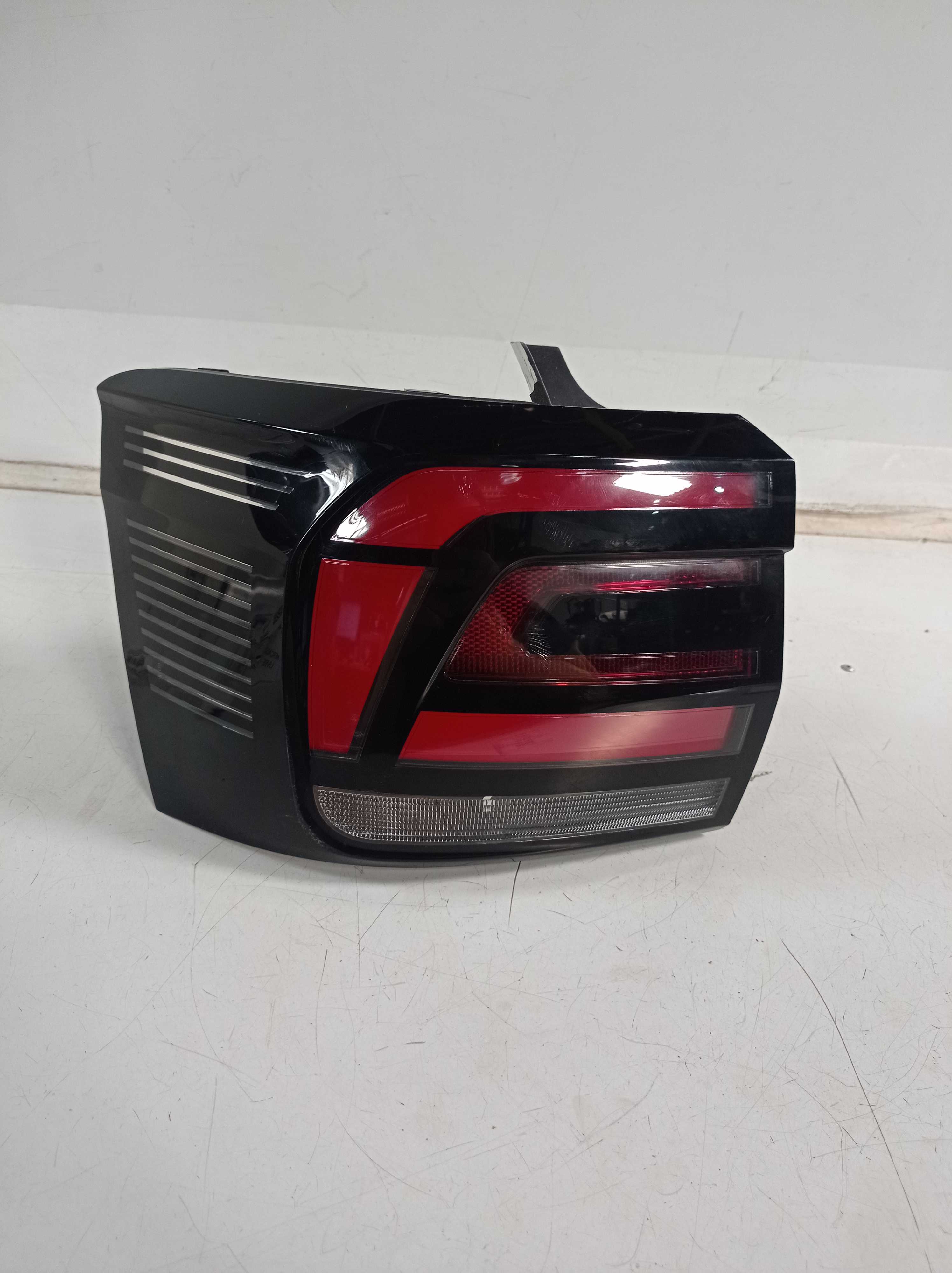 LANTERNA TRASEIRA ESQUERDA VOLKSWAGEN TCROSS 2018 1
