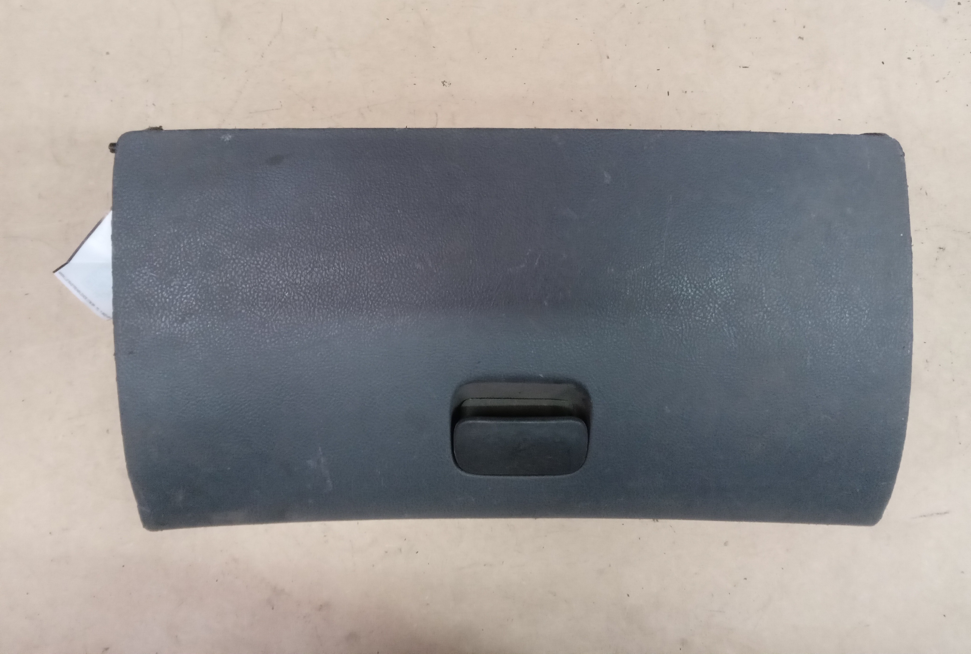 TAMPA PORTA LUVAS RENAULT SANDERO 2008 A 2013 1