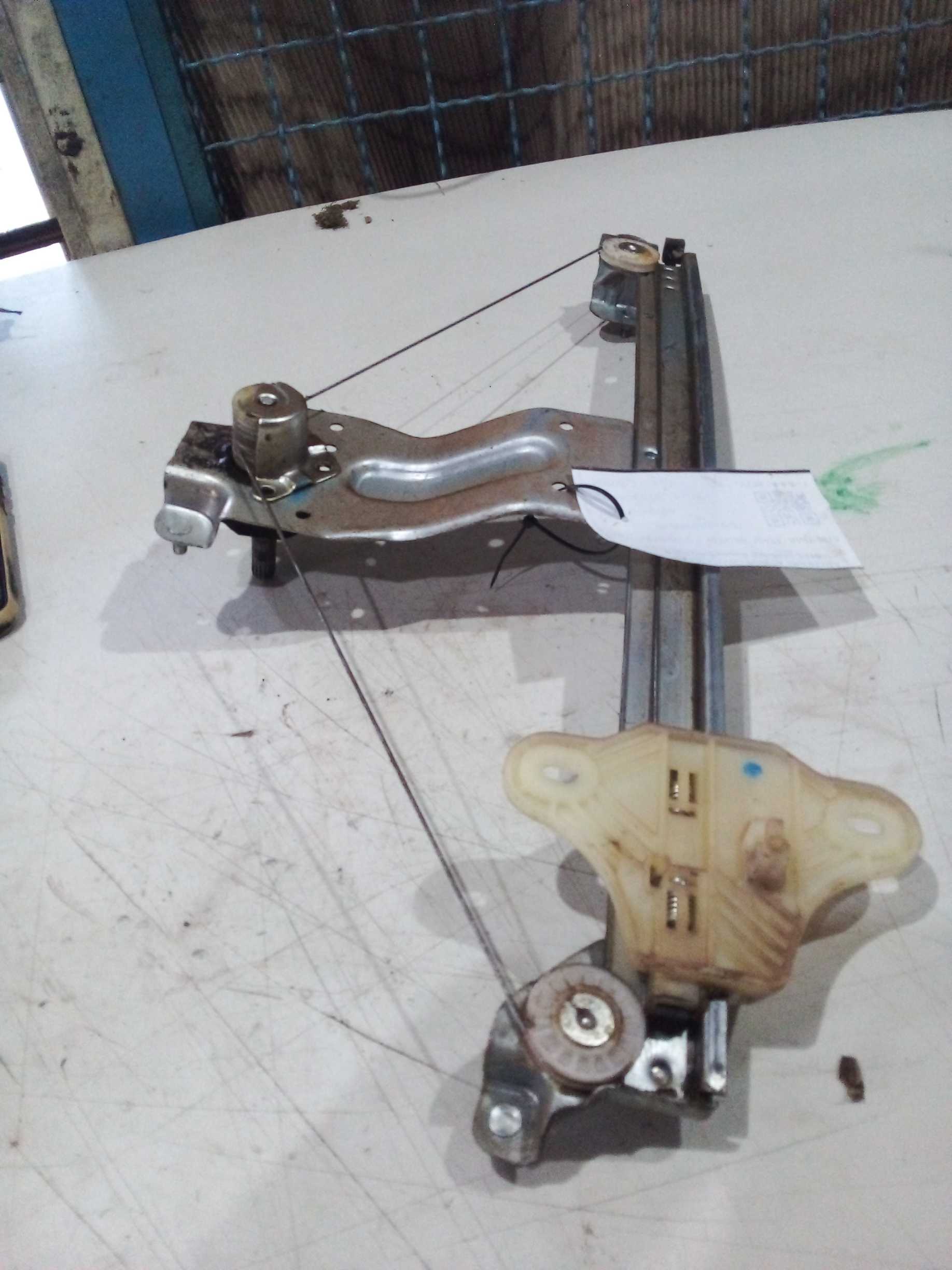 MÁQUINA DE VIDRO PORTA TRASEIRA ESQUERDA Renault Sandero 201 2
