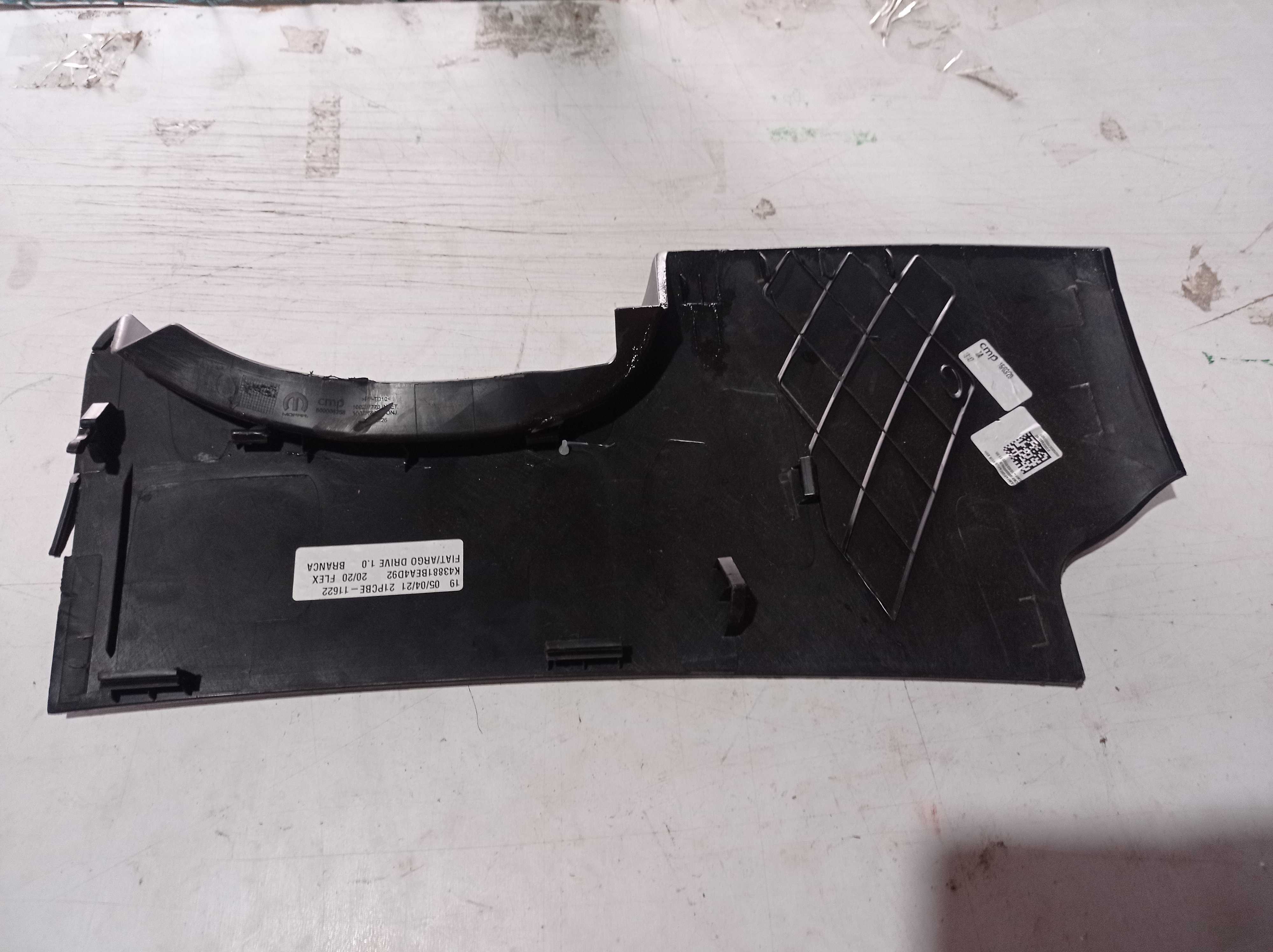 MOLDURA INFERIOR DO PAINEL FIAT ARGO 2020 2