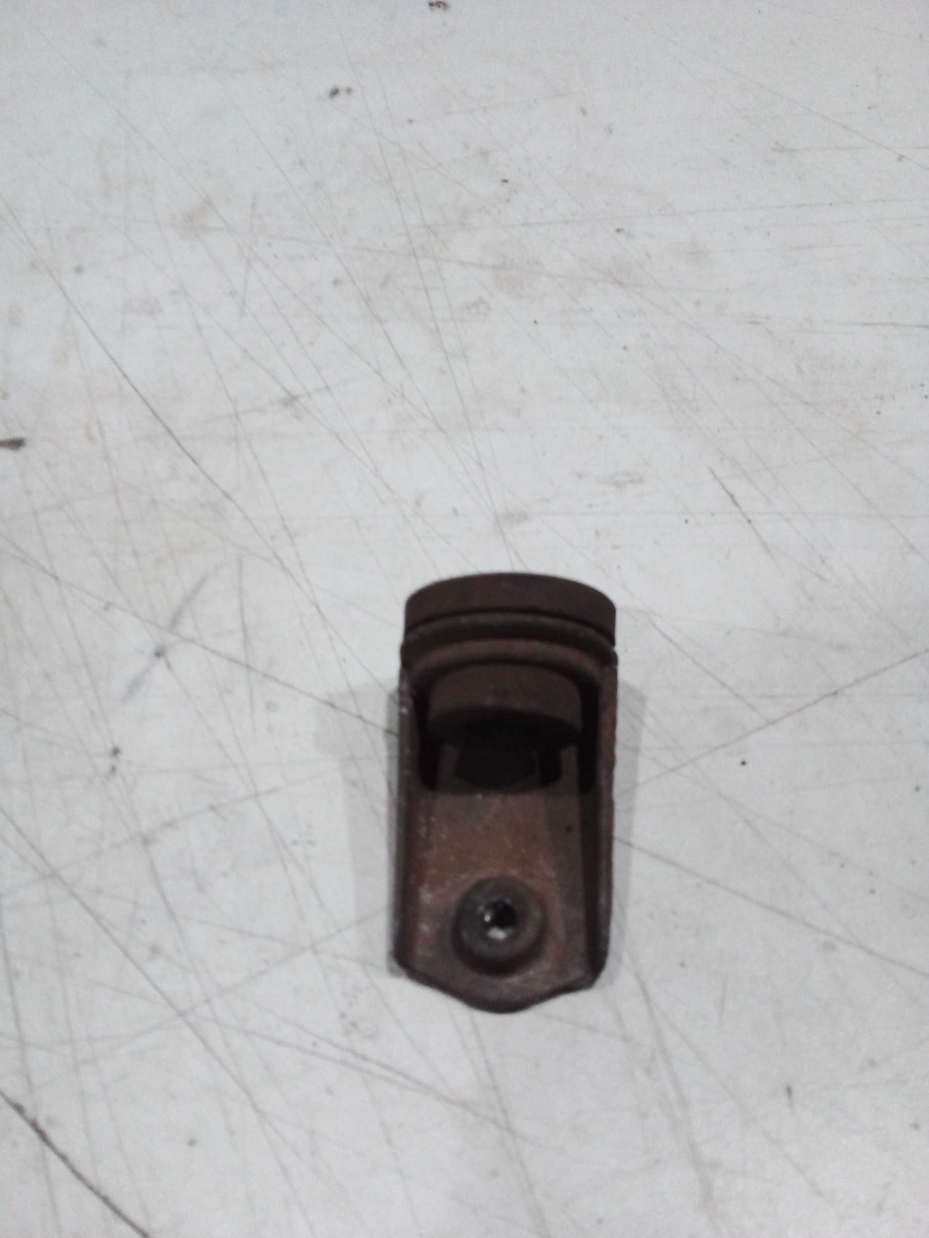 SUPORTE SUPERIOR RADIADOR CORSA 2001