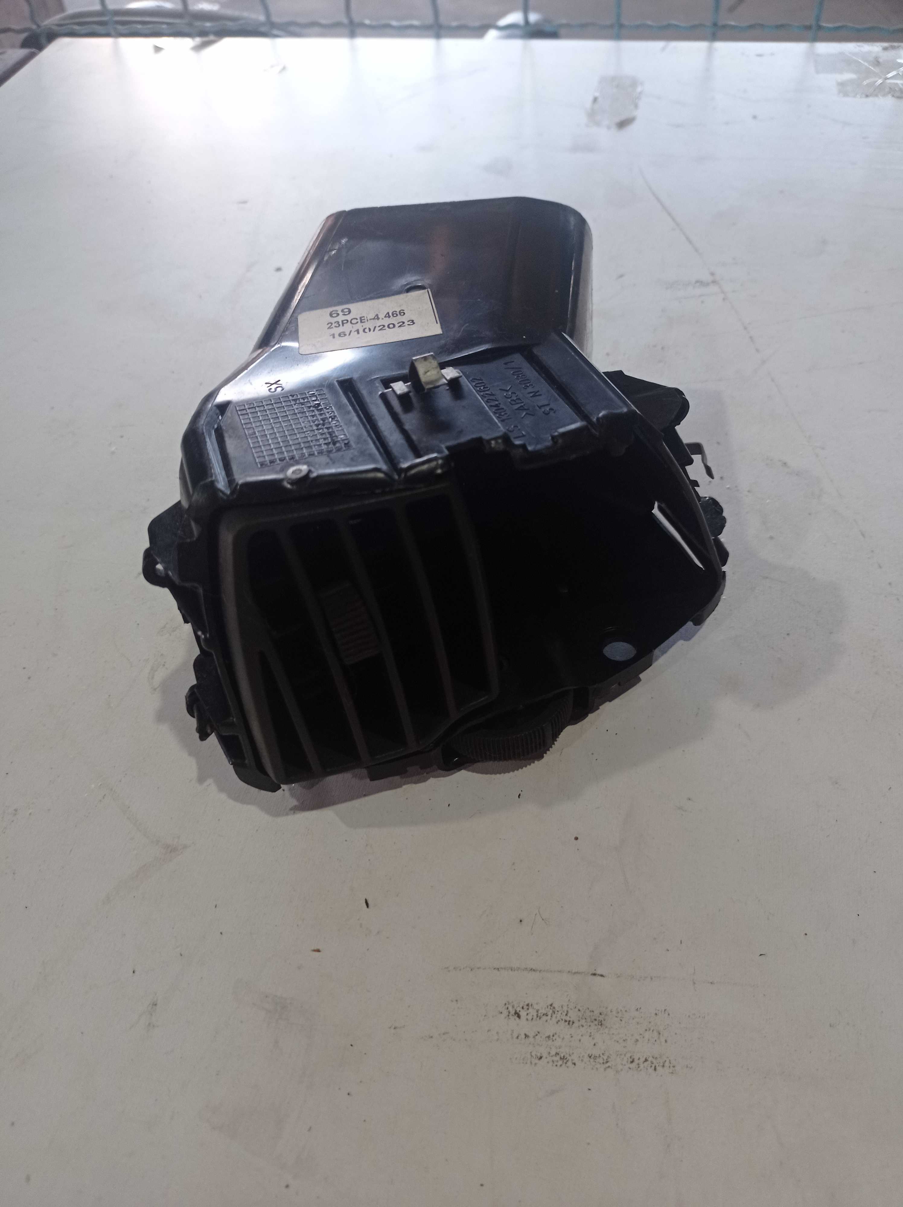 DIFUSOR DE AR ESQUERDO FIAT DUCATO 2006