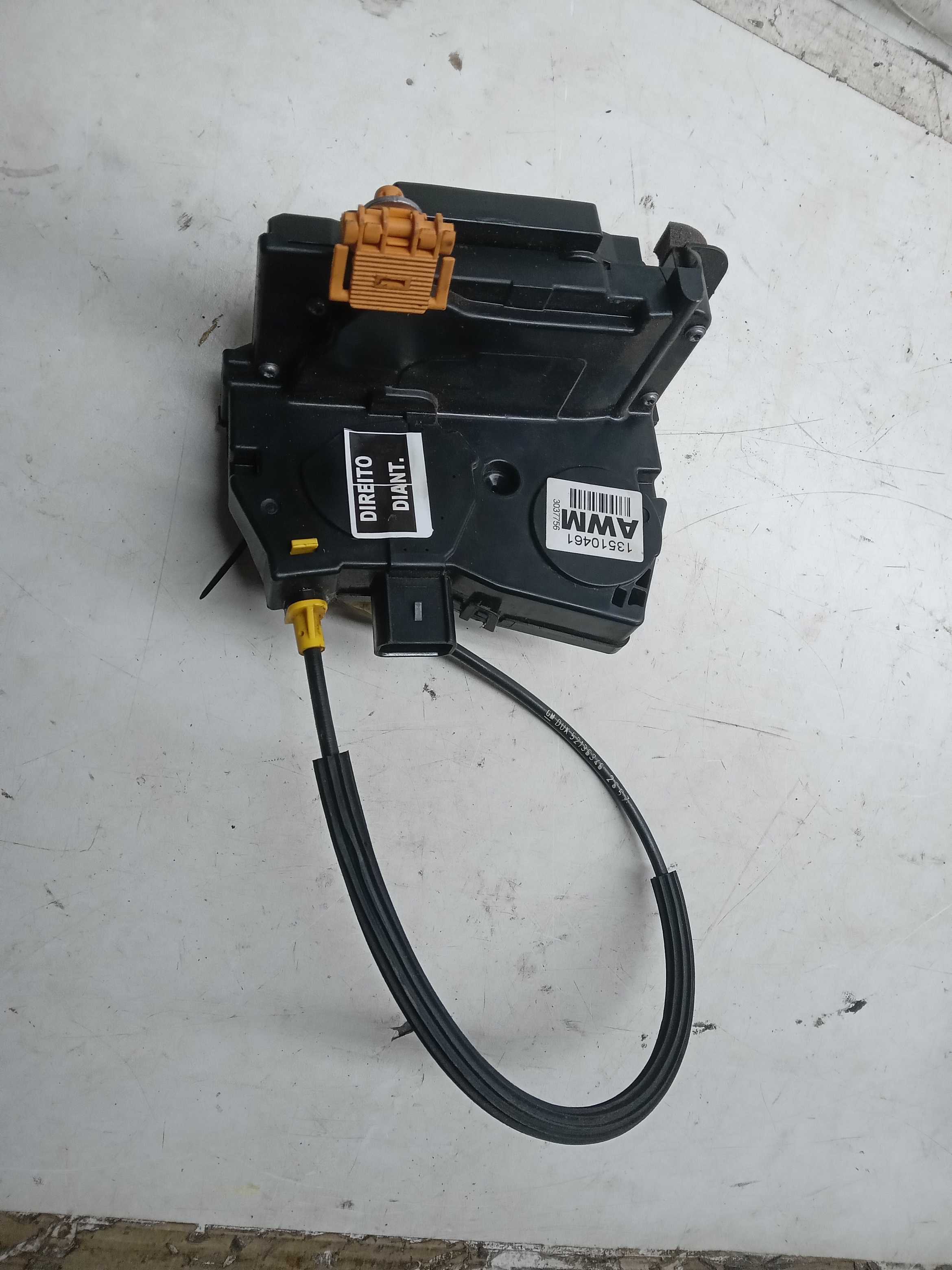 FECHADURA DA PORTA DIANTEIRA DIREITA CHEVROLET PRISMA 2018 2