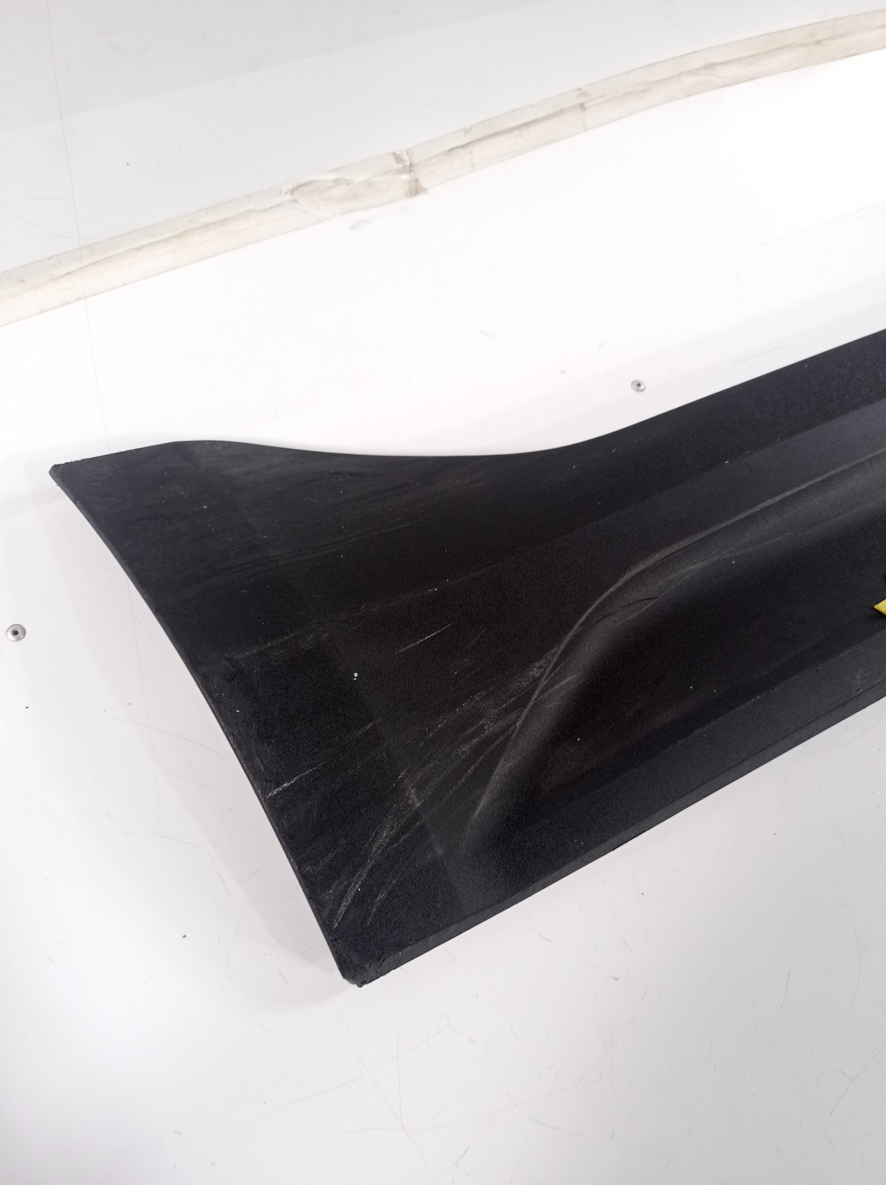 Acabamento Moldura Porta Tras Direita Volvo Xc40 2017 A 2021 Preto 2