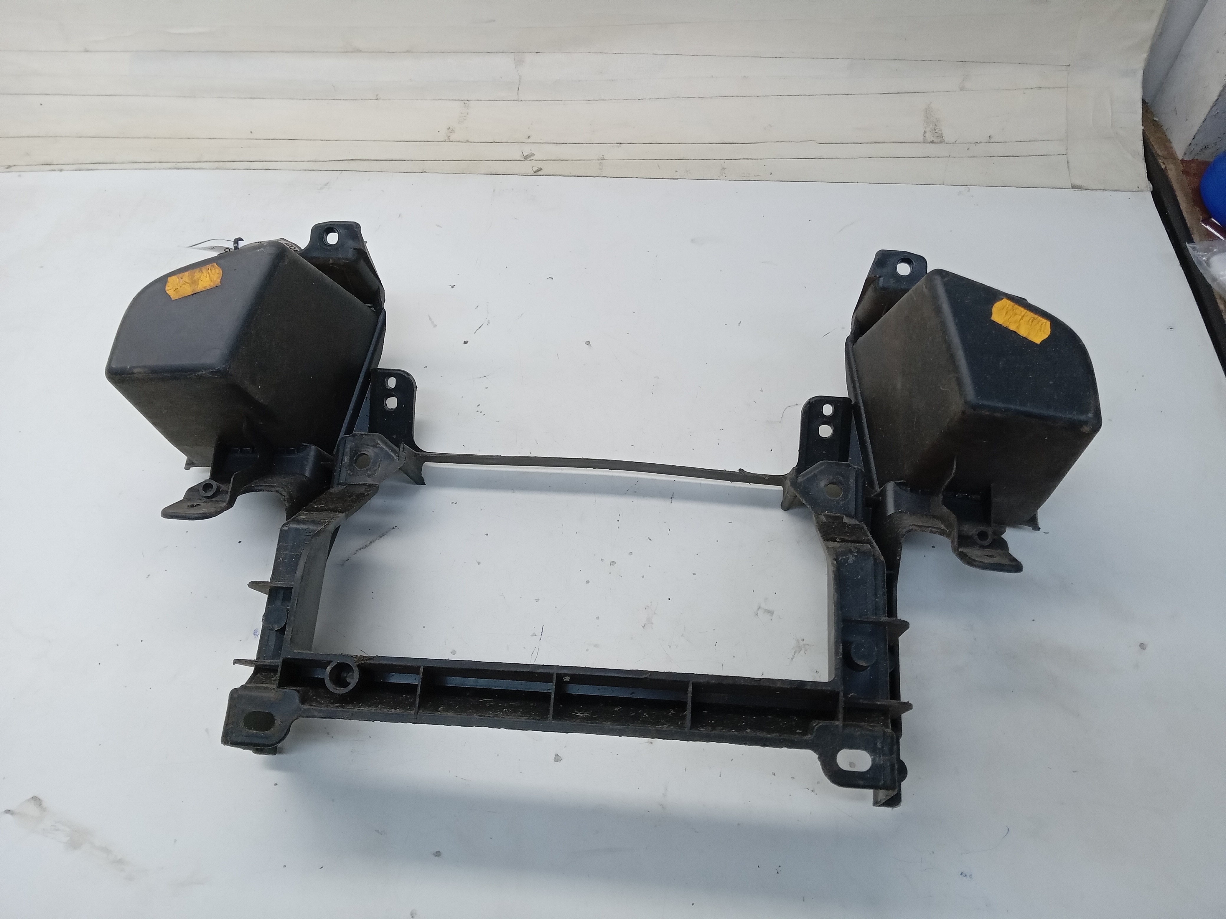 MOLDURA PORTA OBJETOS FIXAÇÃO SOM TOYOTA HILUX SW4 2011 2