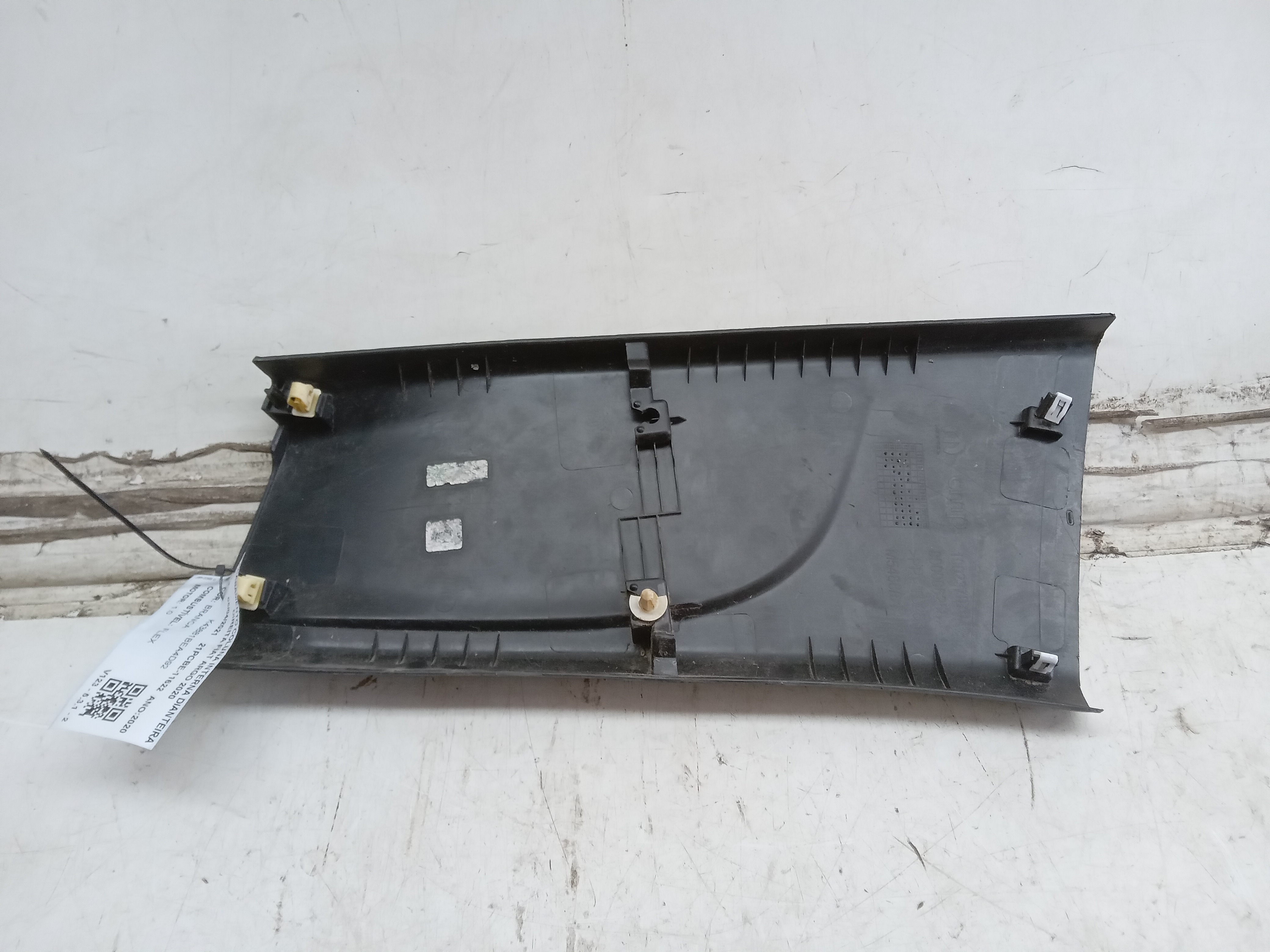 MOLDURA ACABAMENTO COLUNA CENTRAL LD Fiat Argo 2020 2