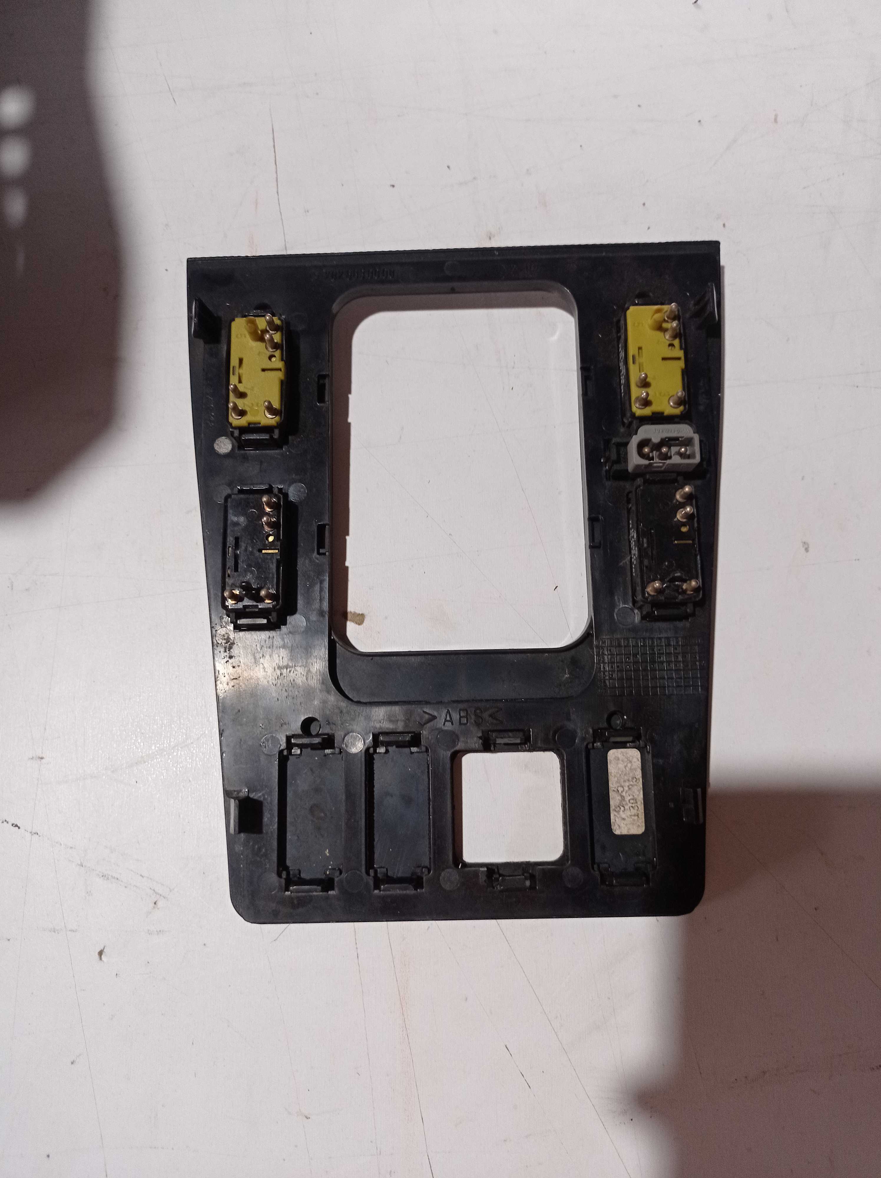 MOLDURA CONSOLE CENTRAL MERCEDES C280 1994 2