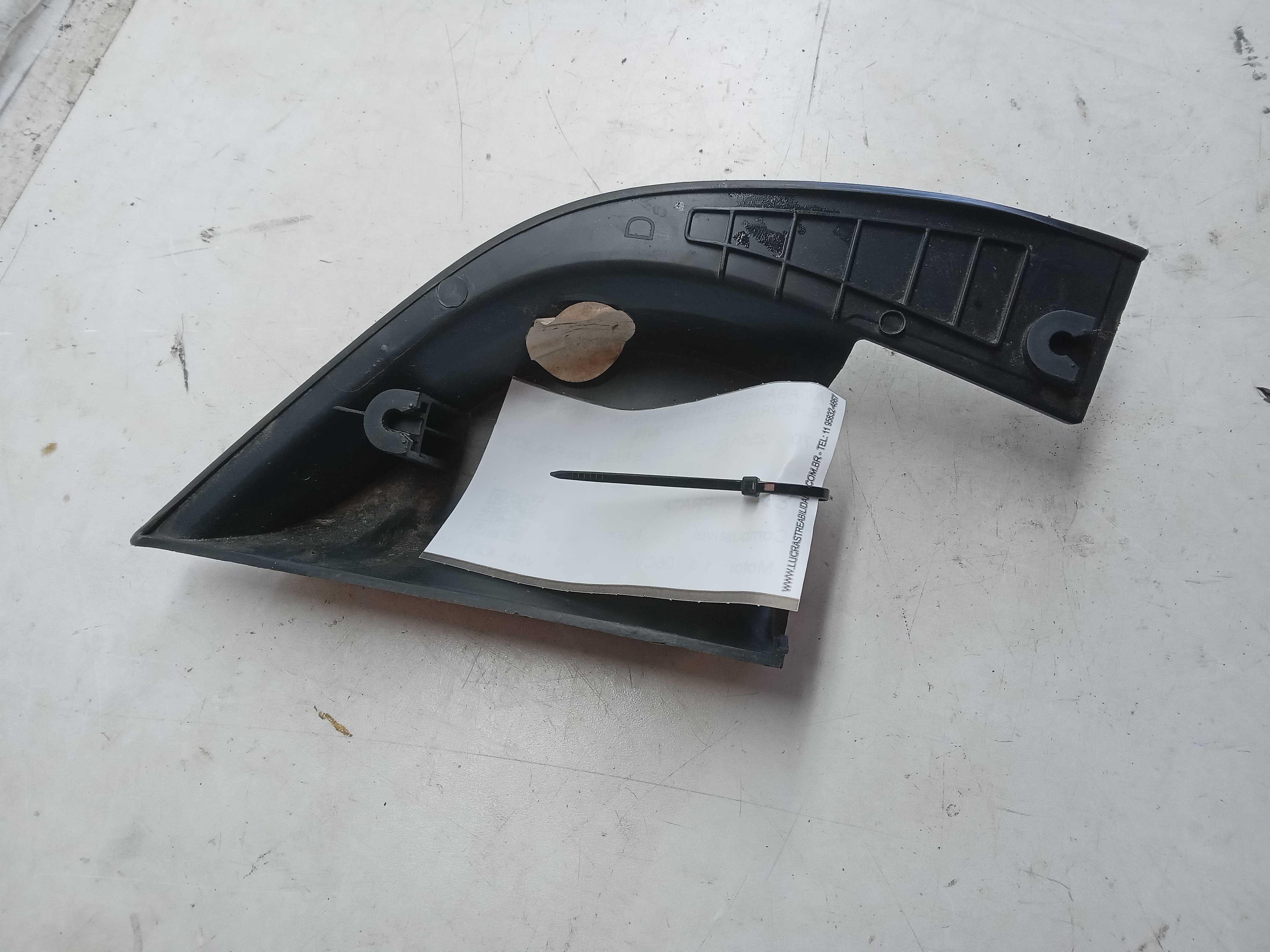ACABAMENTO INTERNO RETROVISOR LD CHEVROLET PRISMA 2018 2