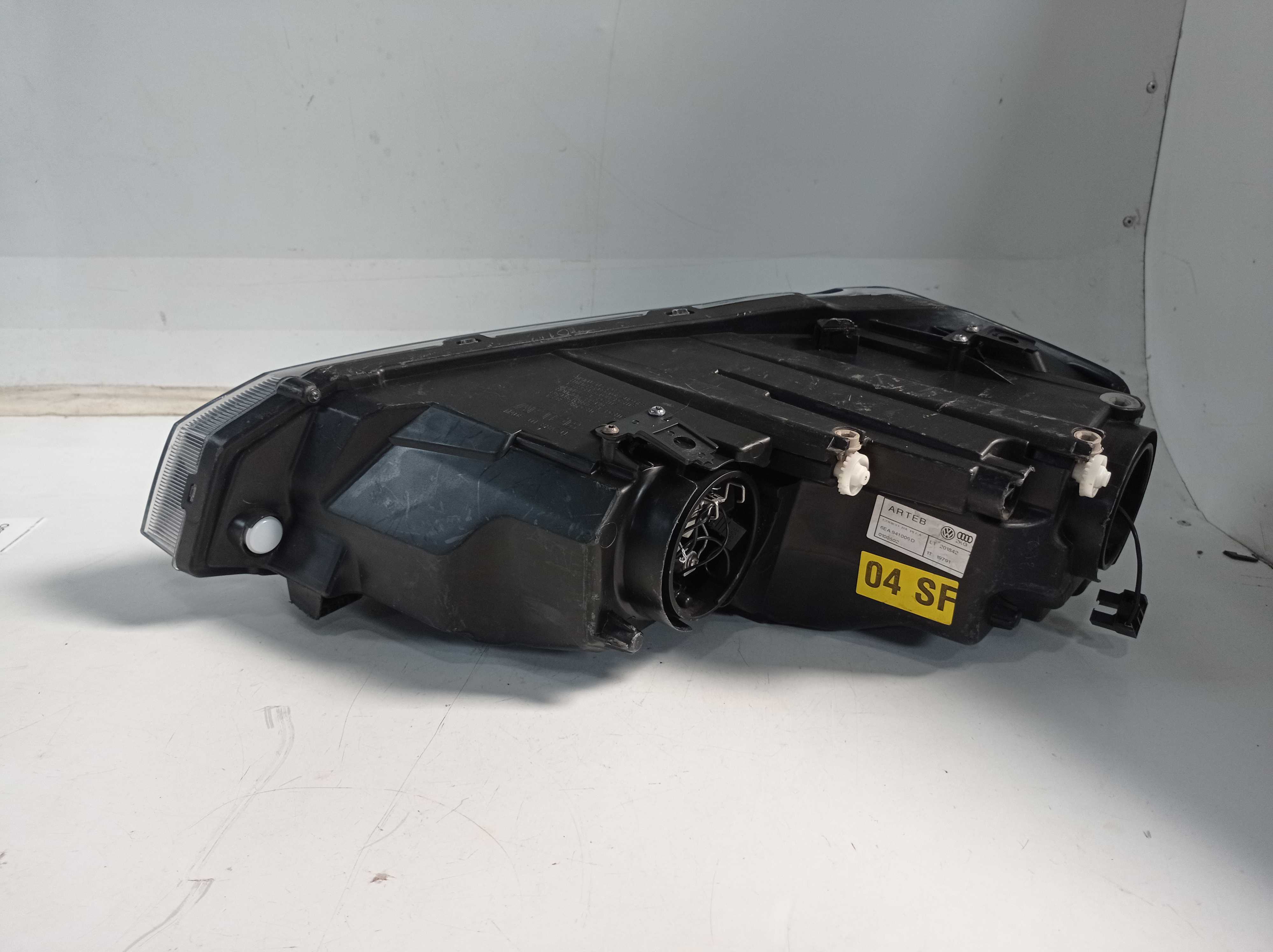 FAROL DIREITO VOLKSWAGEN POLO VIRTUS 2018 A 2021 RECUPERADO 4