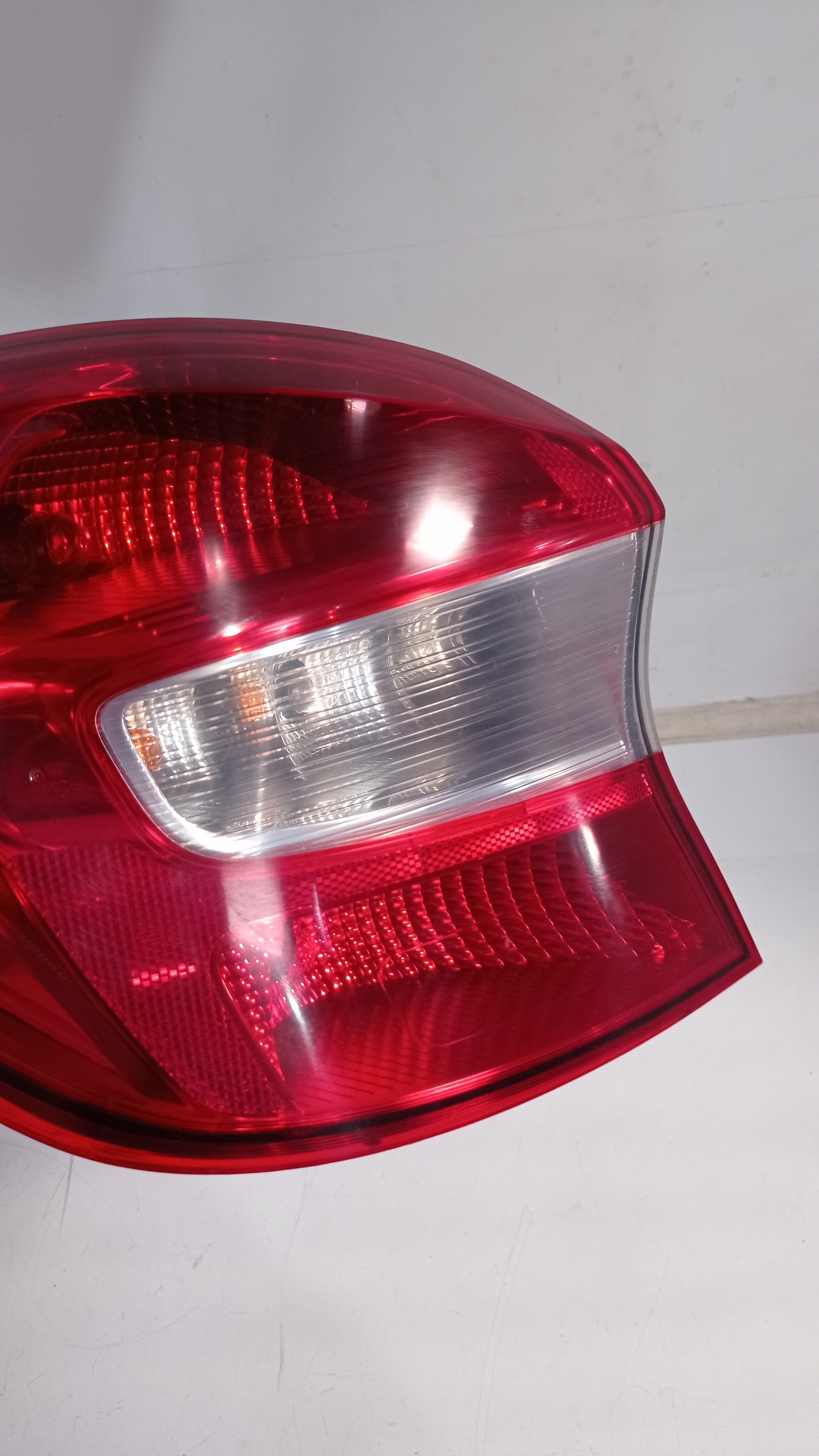 Lanterna Traseira Esquerda Ford Ka Hatch 2014 A 2018 P Recu 7