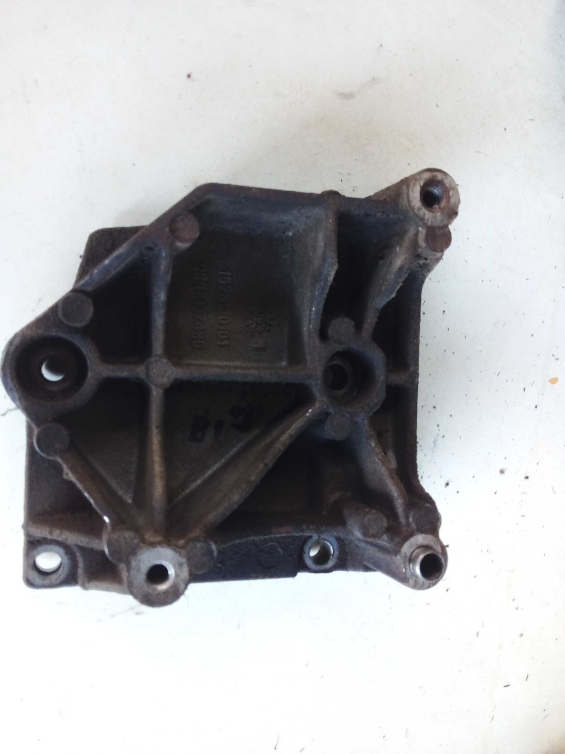 SUPORTE COMPRESSOR AR CONDICIONADO C3 1.6 2009