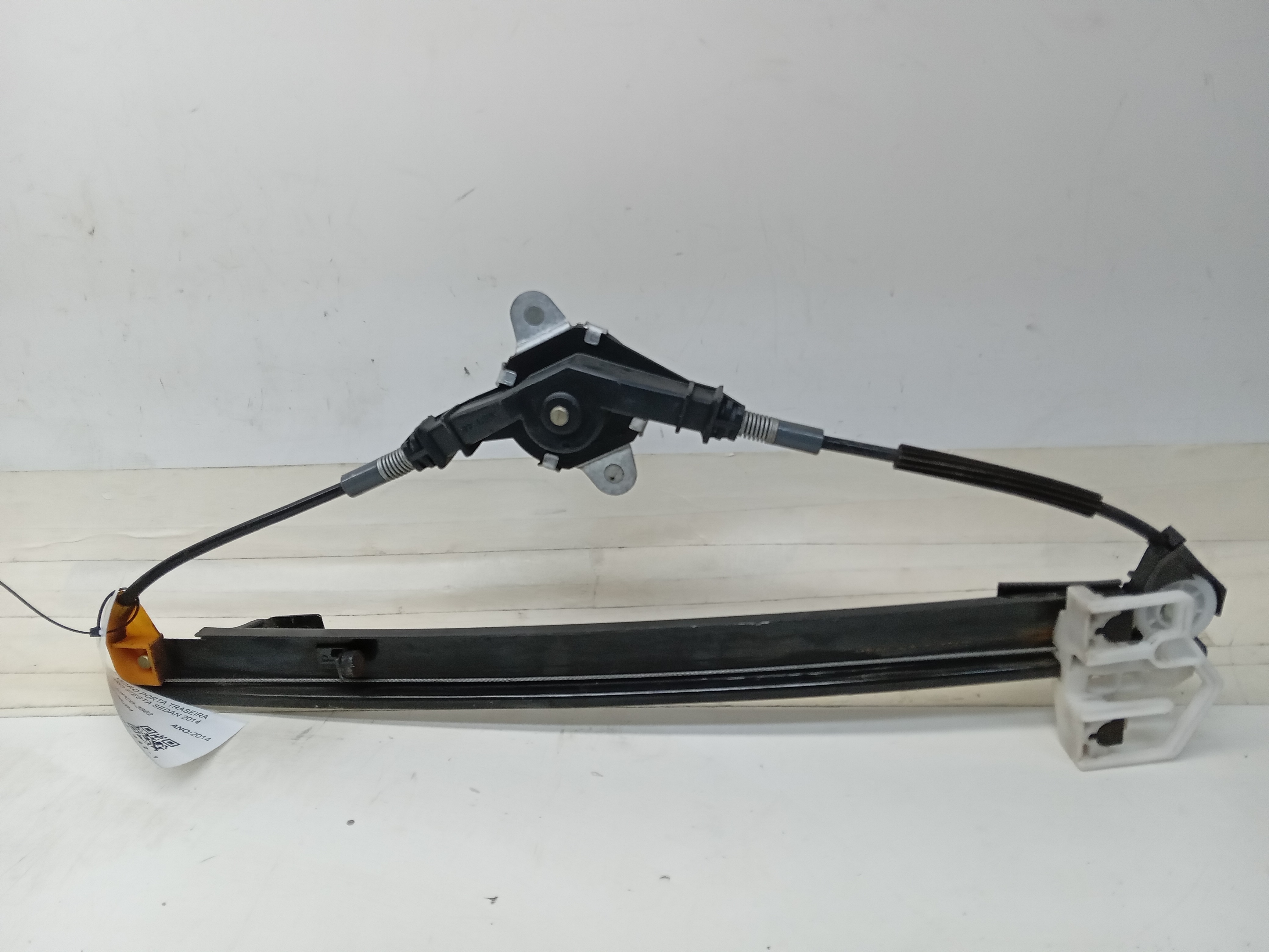MÁQUINA VIDRO MANUAL TRAS LE FORD FIESTA SEDAN 2014 2
