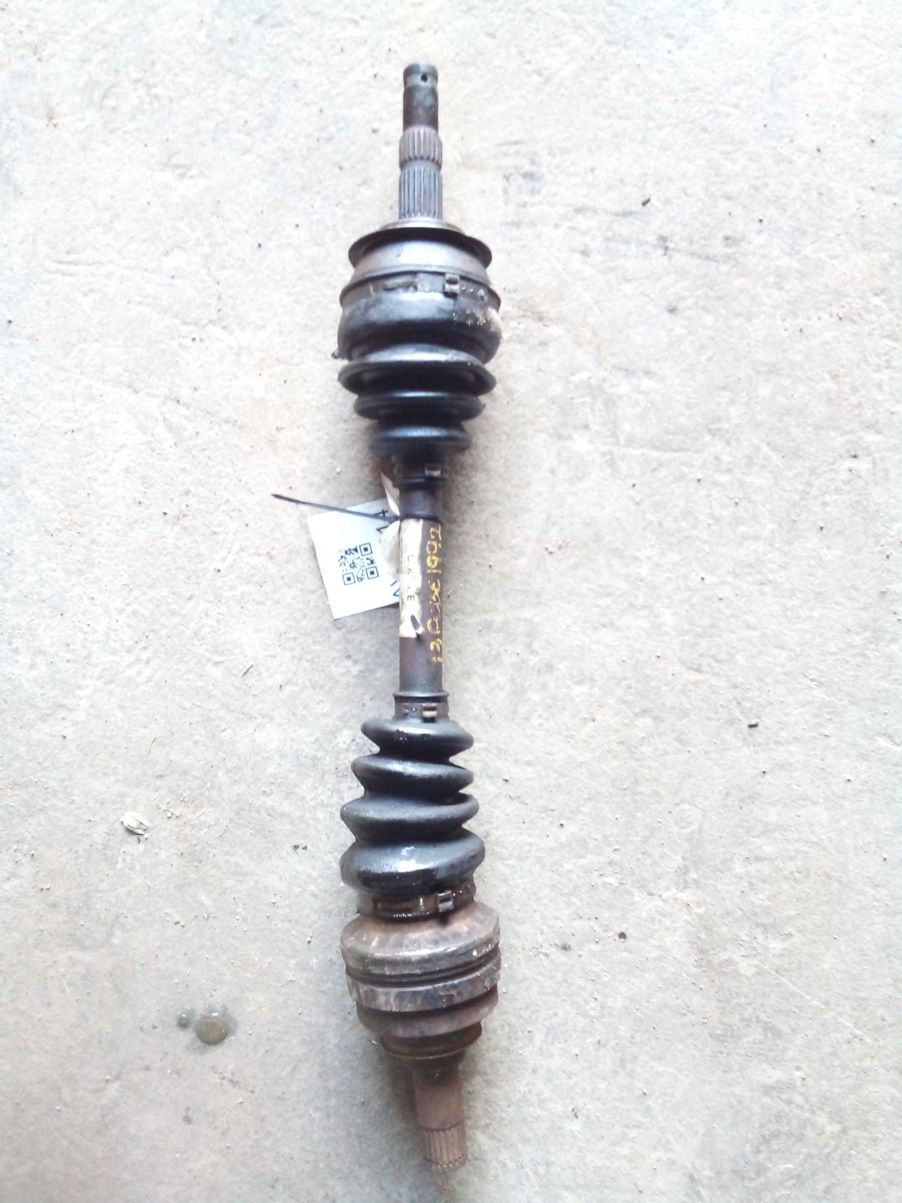 Semi-eixo GM Corsa lado esquerdo 1998 1