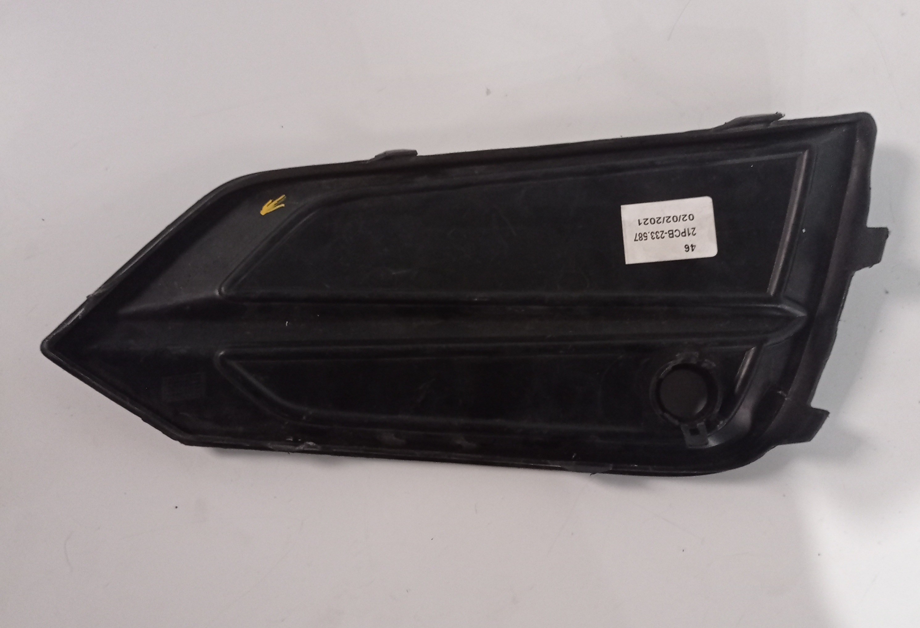 31425187 Moldura Farol Milha Esq Volvo Xc60 2018 A 2020 2