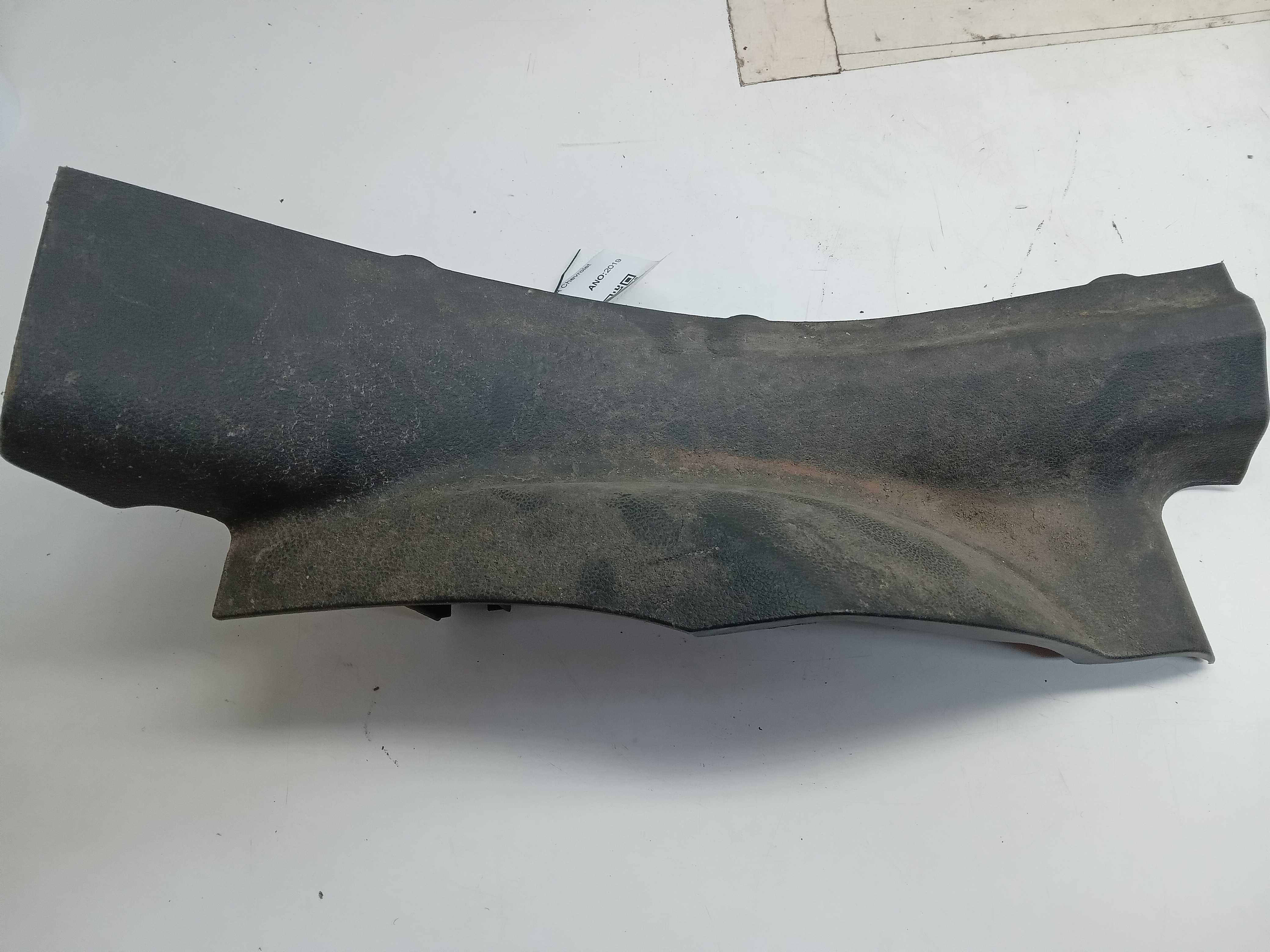 MOLDURA SOLEIRA TRAS LE GM ONIX 2019 2