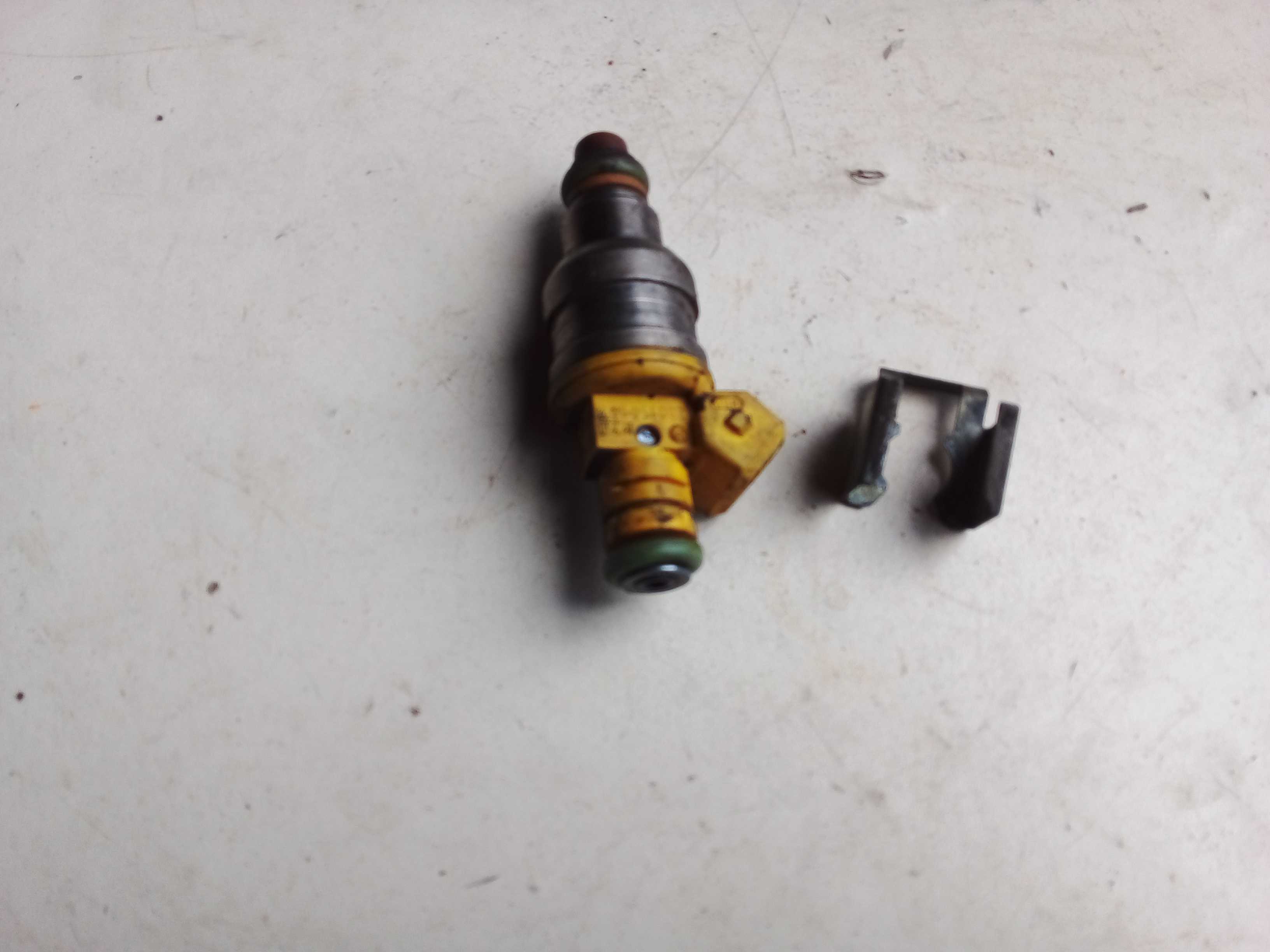 BICO INJEÇÃO VECTRA 98 MOTOR 2.2  260150962