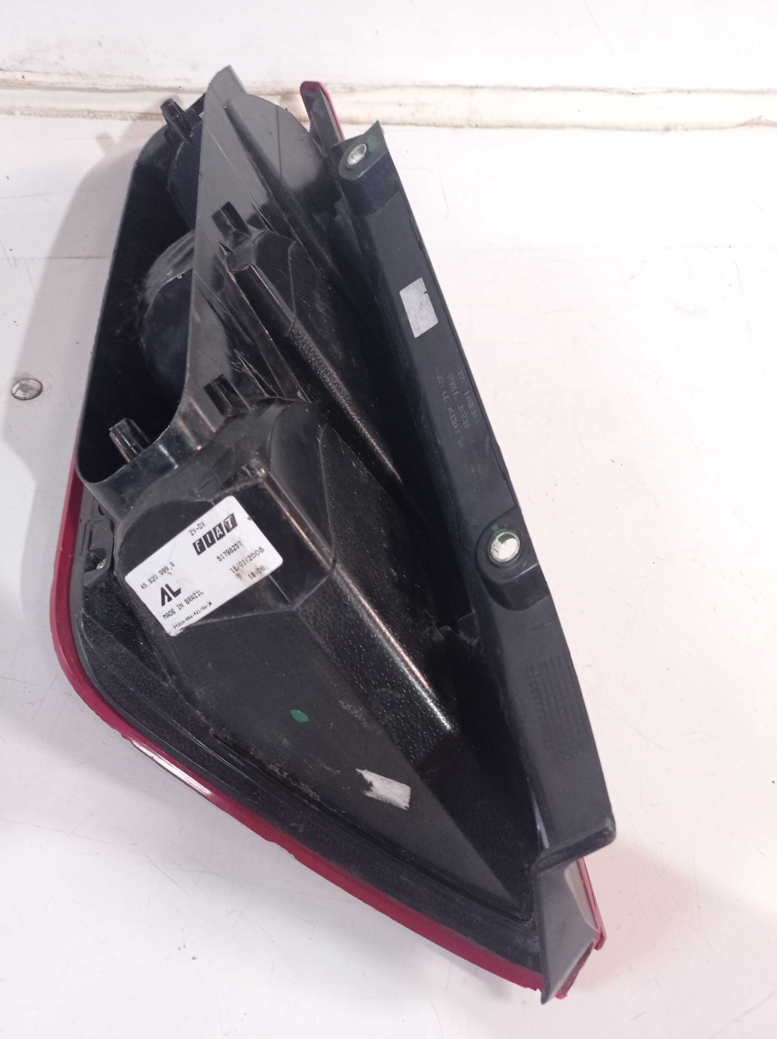 Lanterna traseira Direita fiat Punto 2009 2010 3