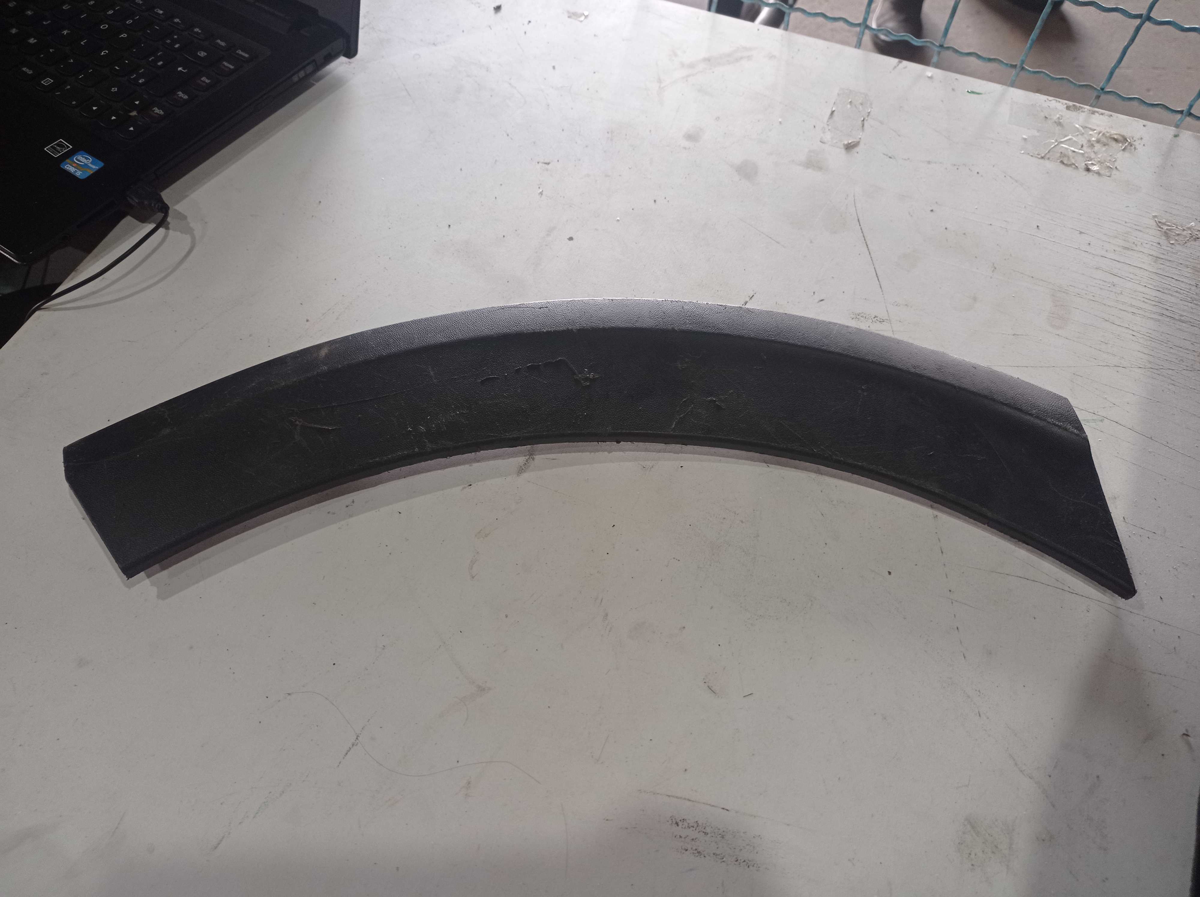MOLDURA PARACHOQUE DIANTEIRO ESQUERDO VW NIVUS 2020