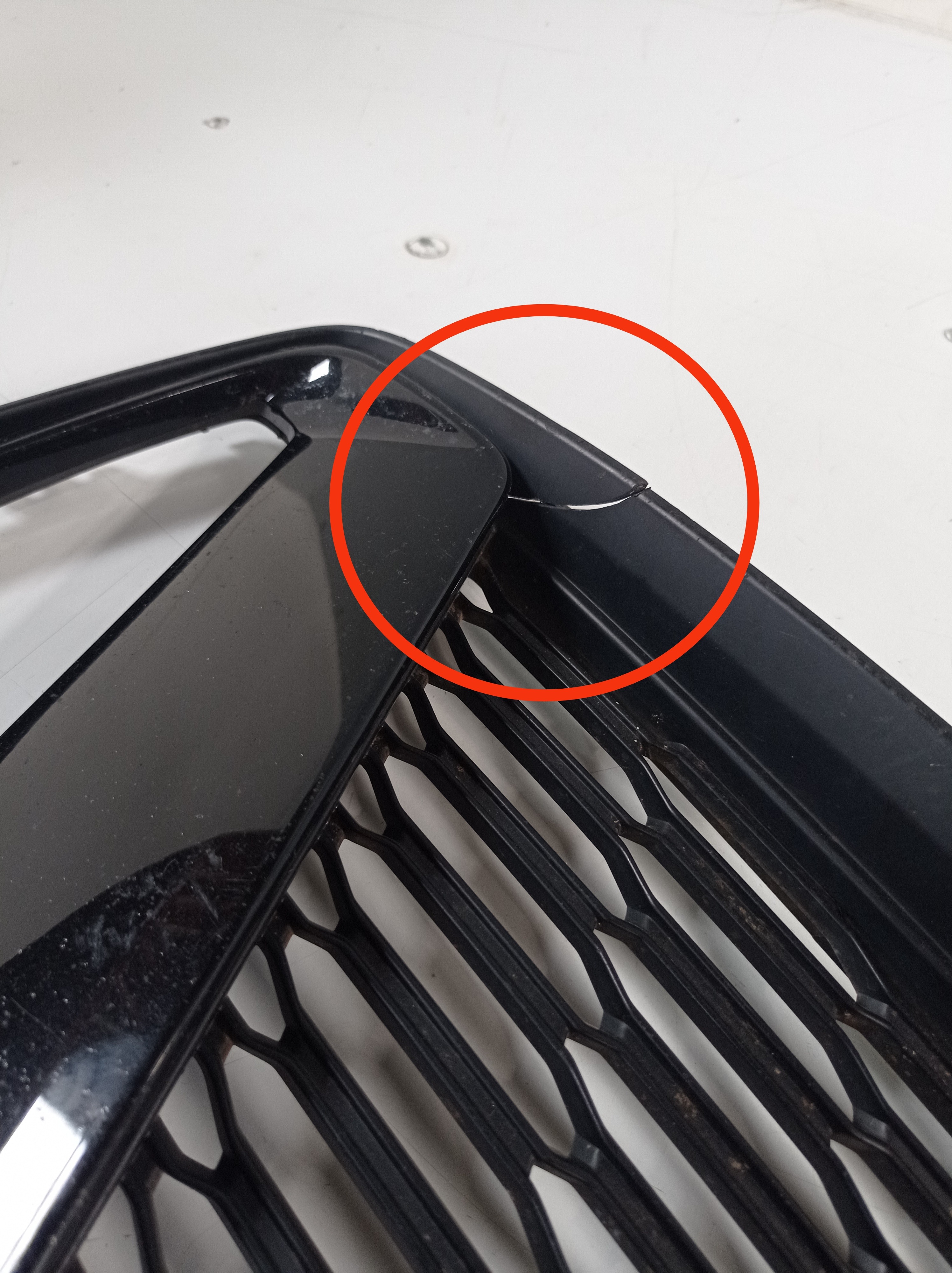Moldura Farol Milha Direito Audi A7 Sportback 2019 6