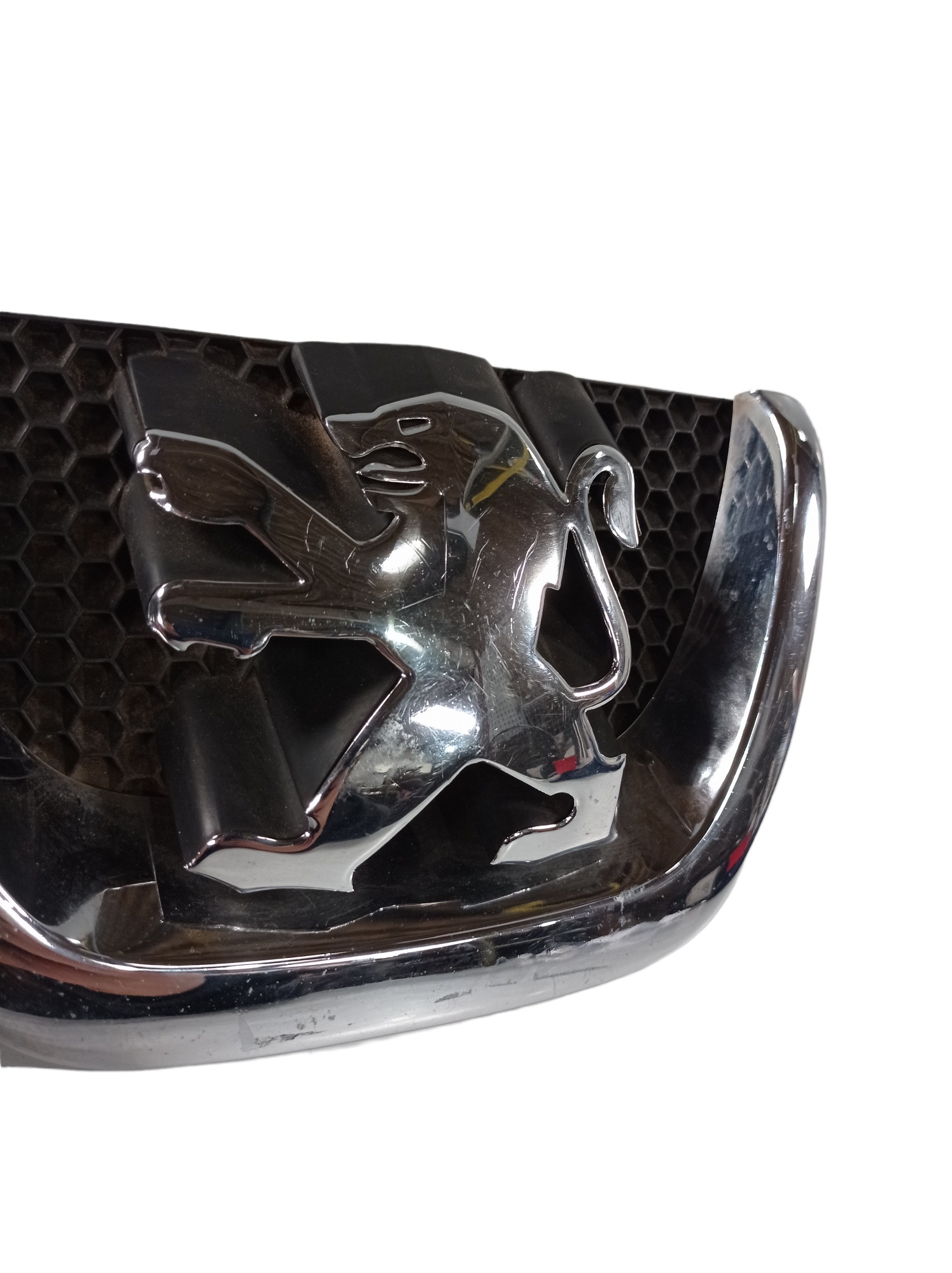 Emblema Grade Frontal Capo Peugeot 207 2008  A 2011 Original 5